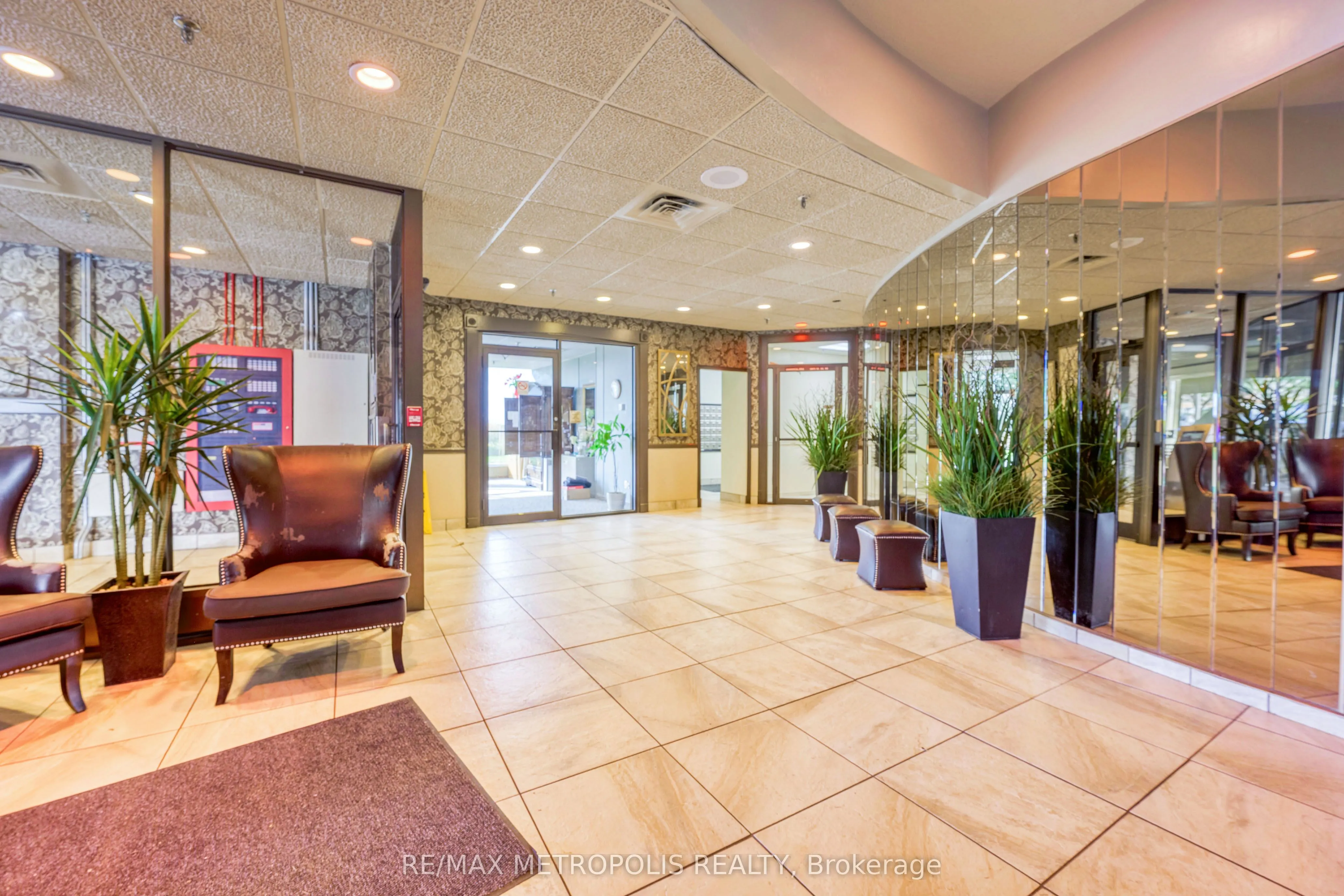 155 Front Street N, #1306