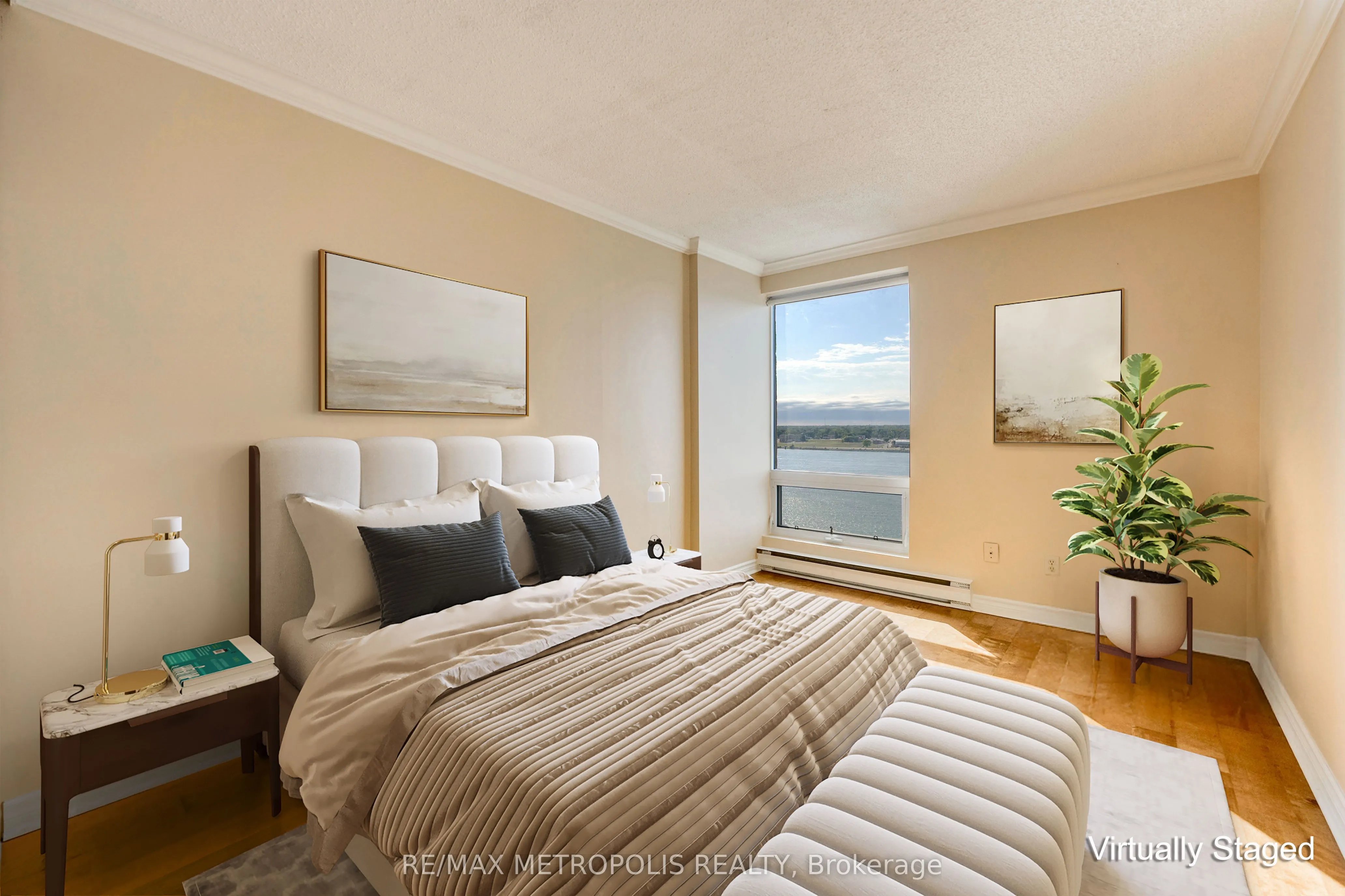 155 Front Street N, #1306