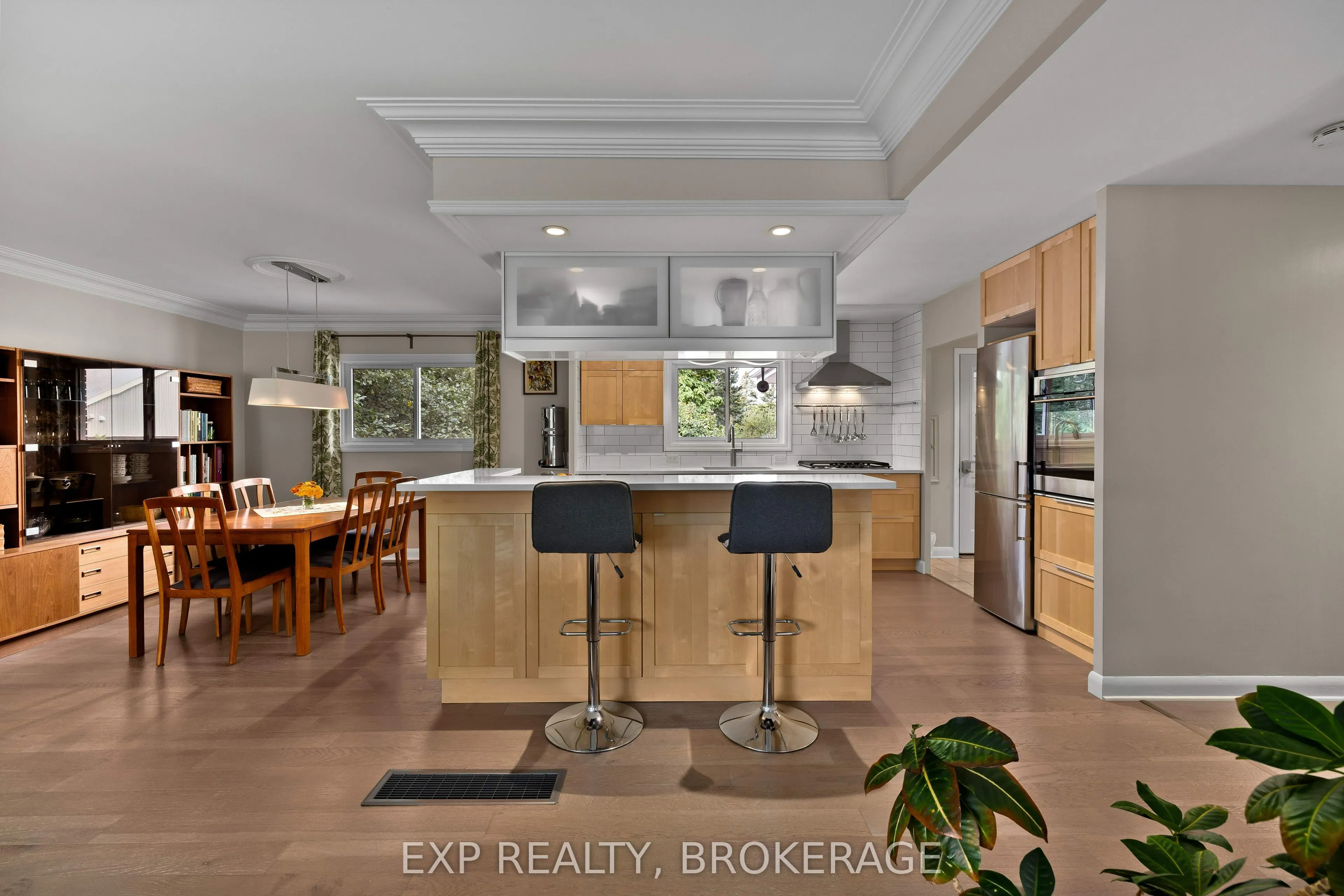 57 Lakeview Avenue