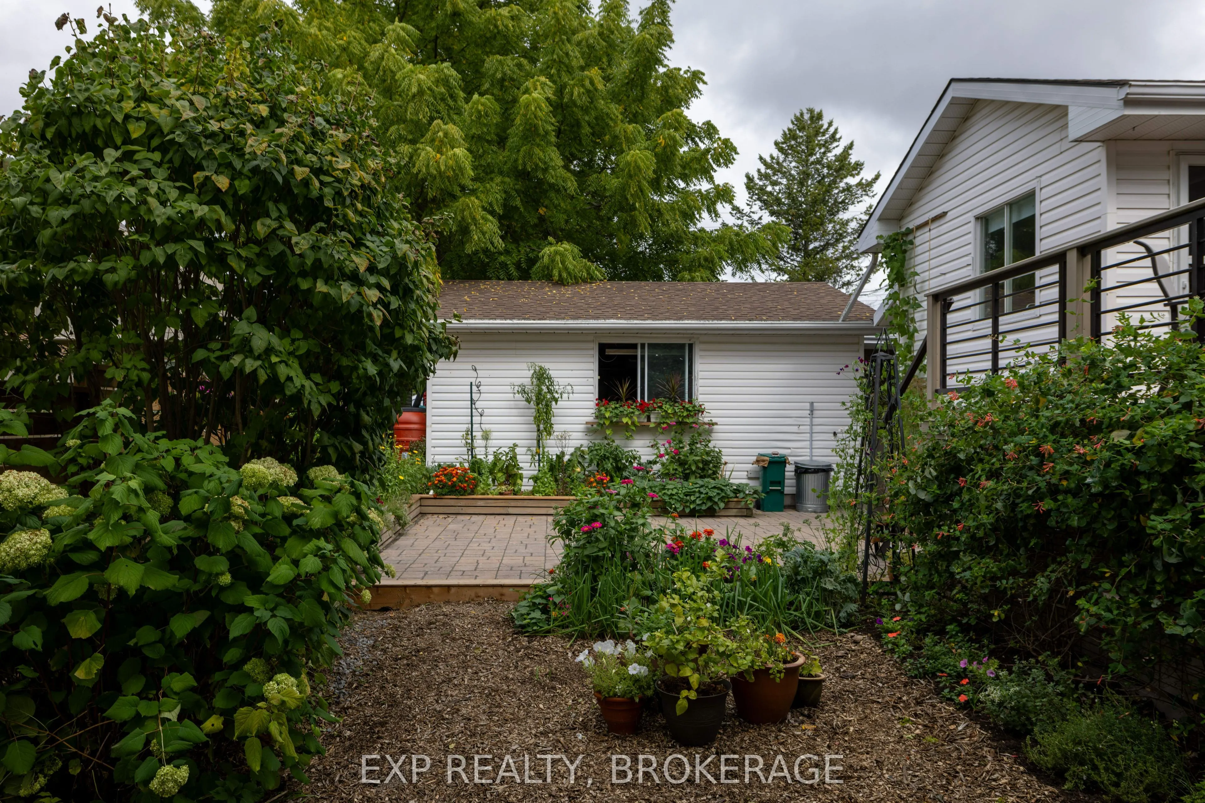 57 Lakeview Avenue