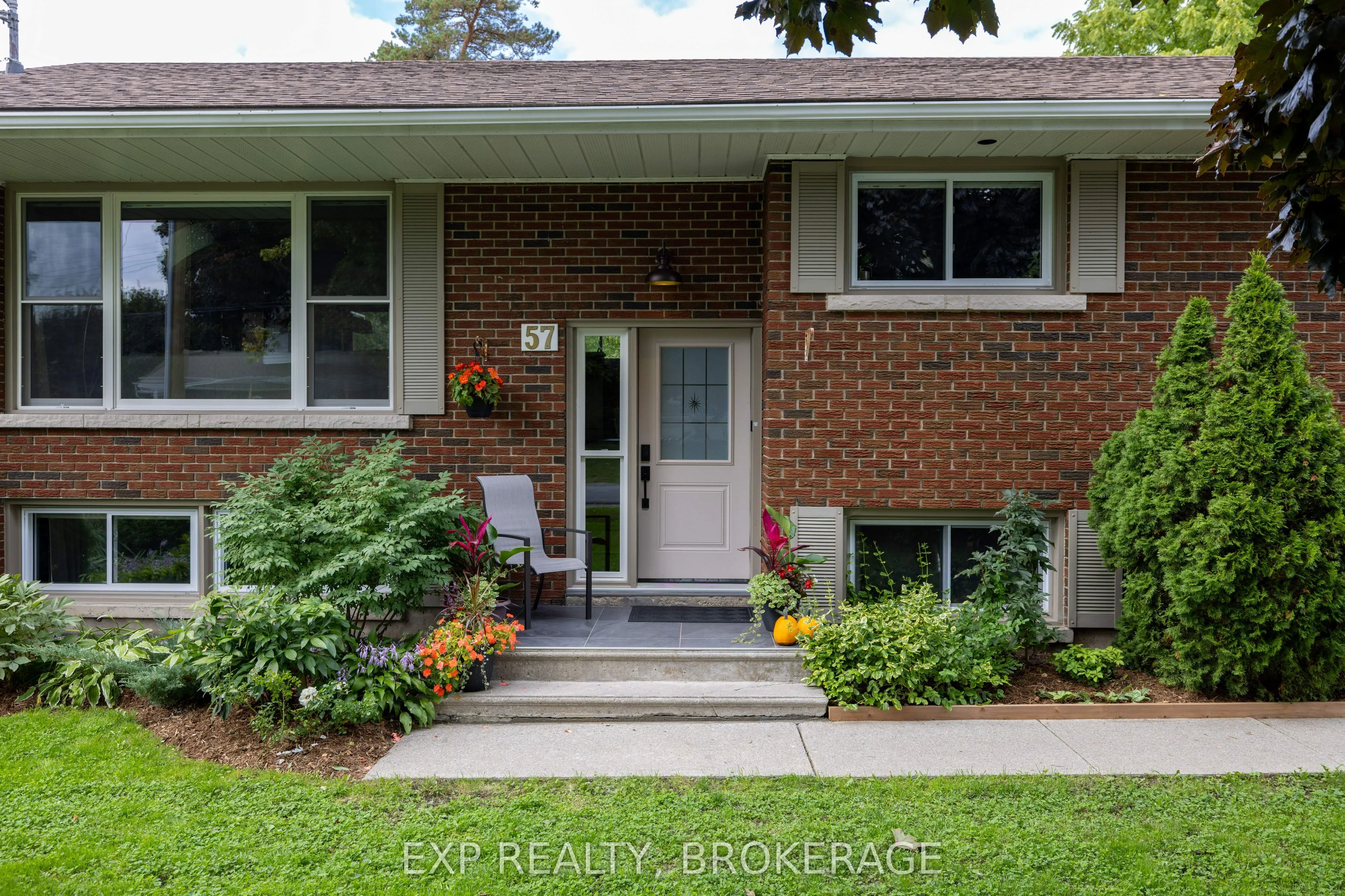 57 Lakeview Avenue