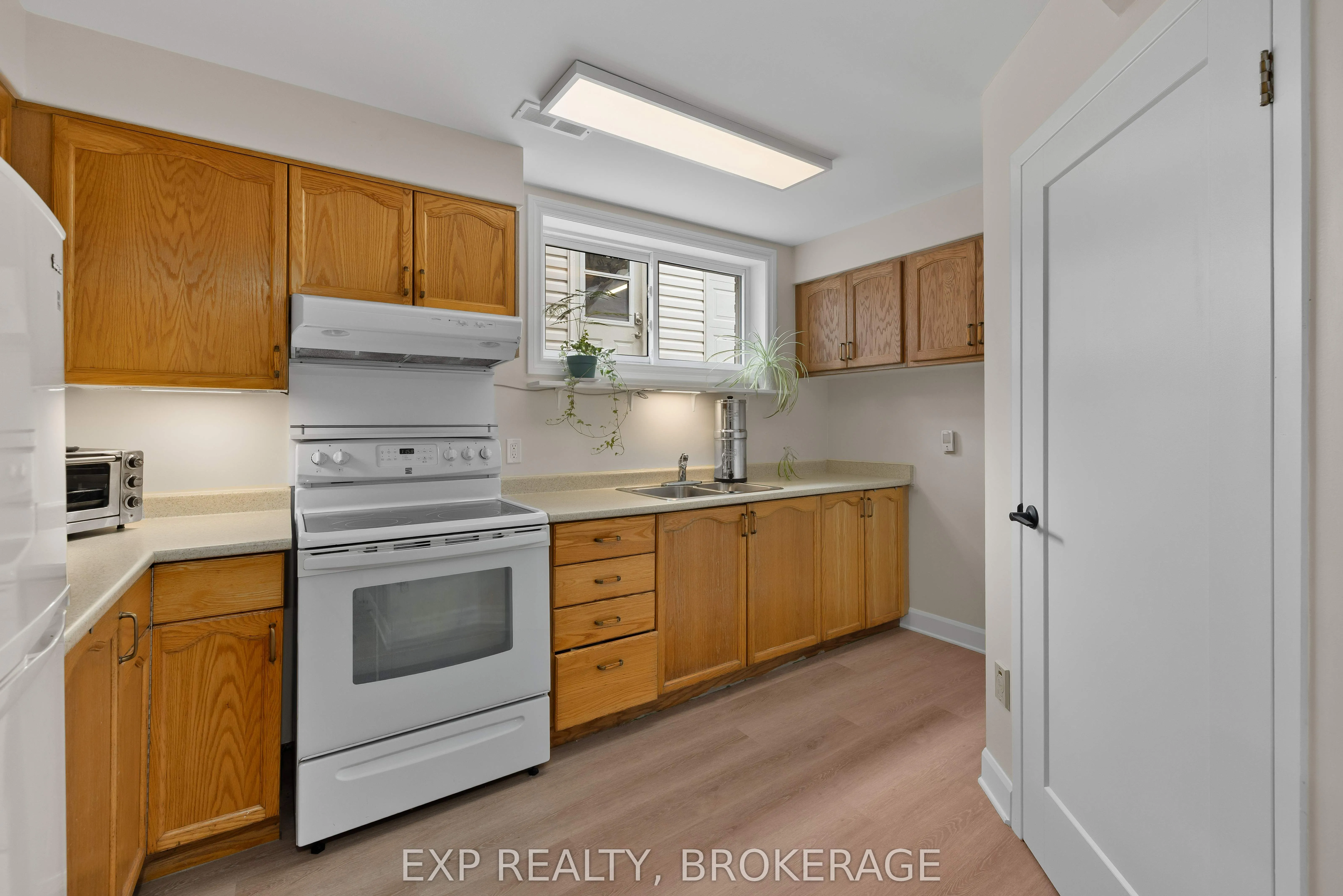 57 Lakeview Avenue