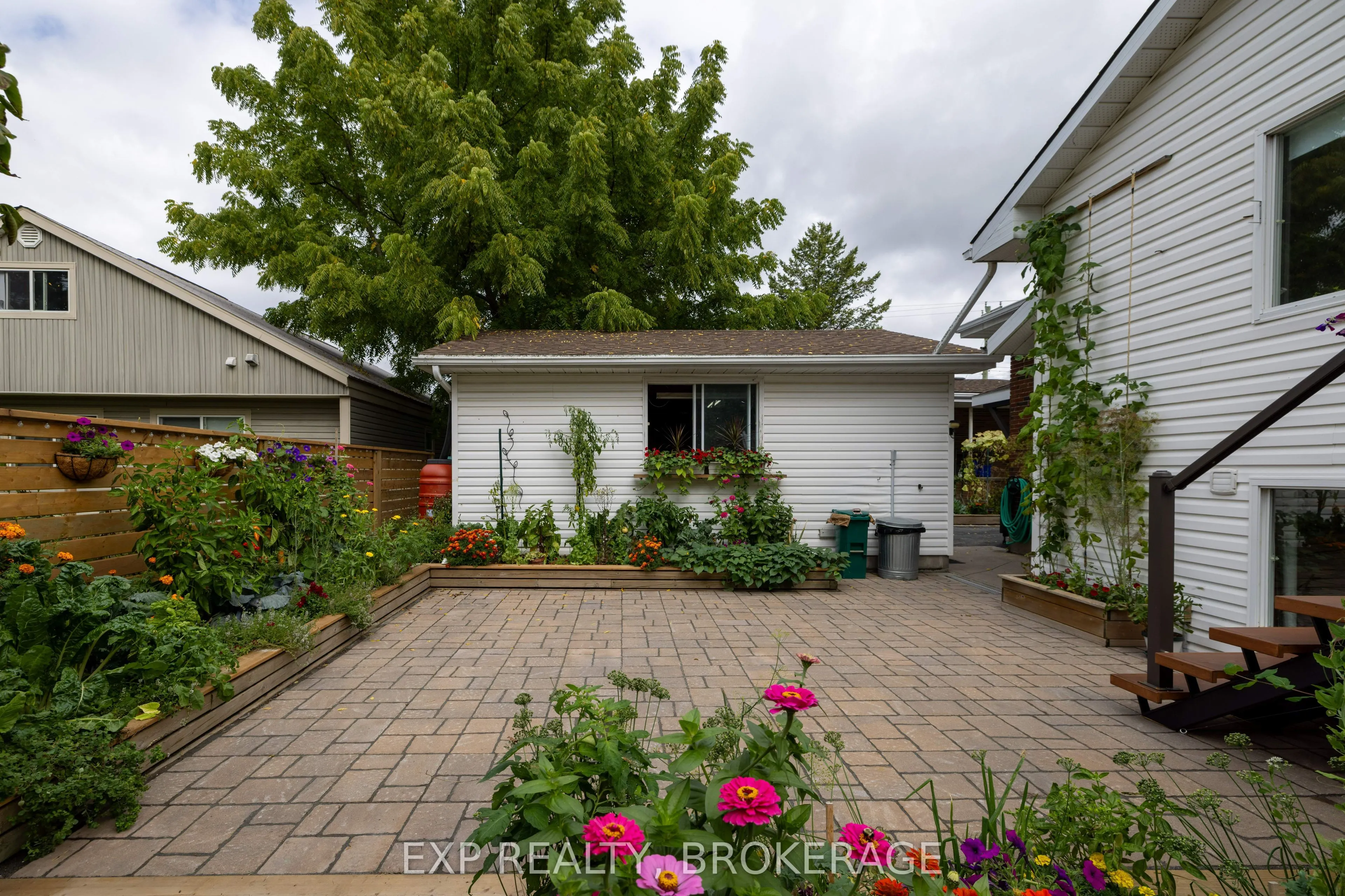 57 Lakeview Avenue