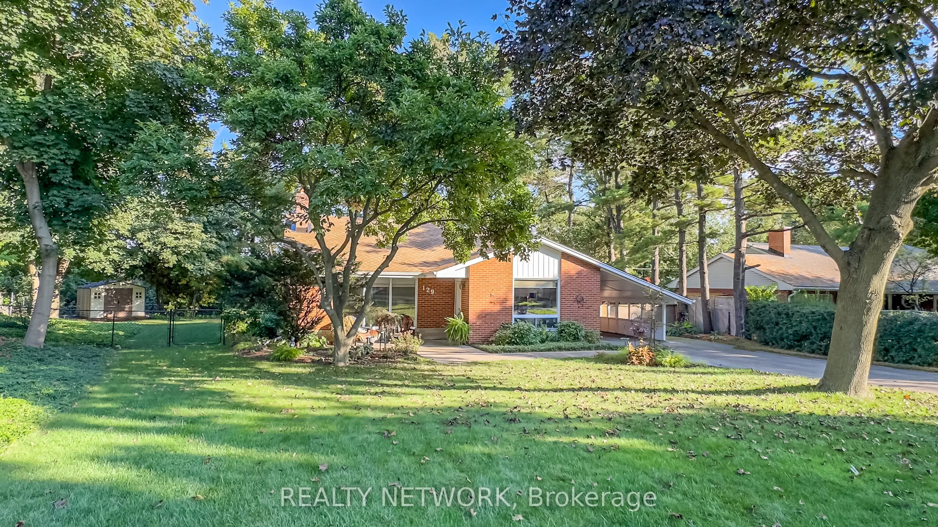 129 Oneida Boulevard