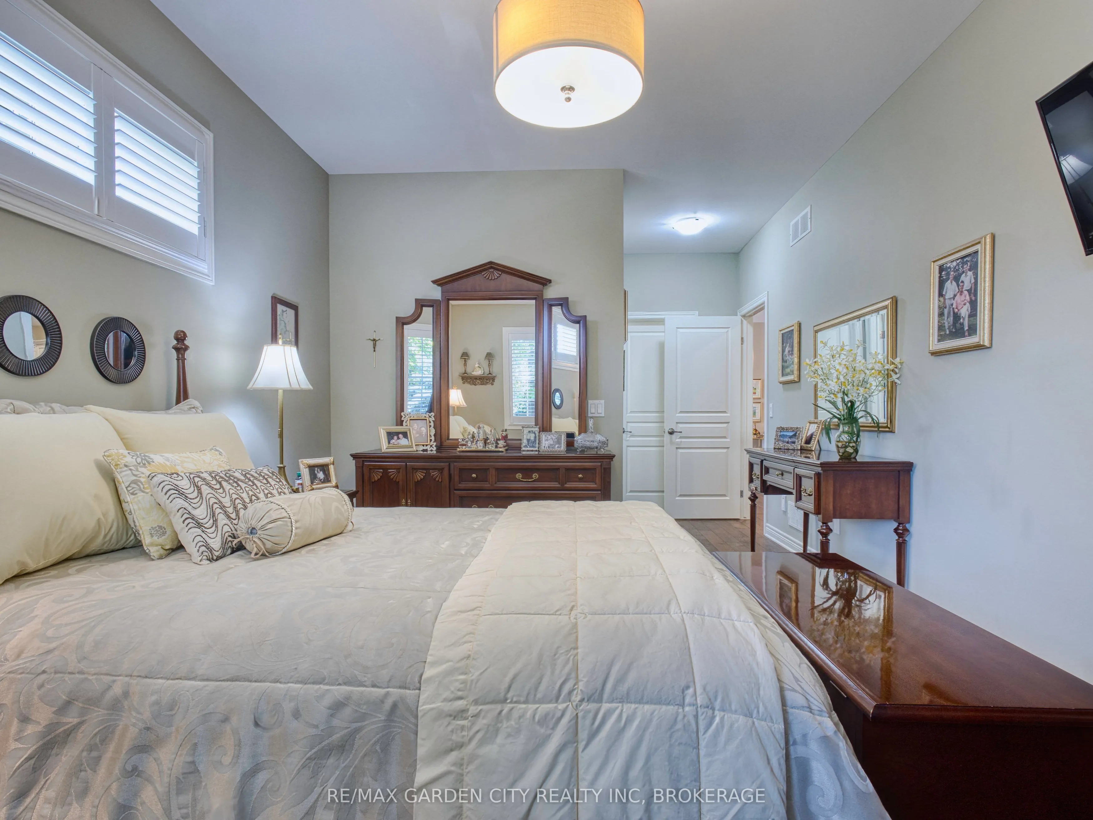 215 Vansickle Road, #15