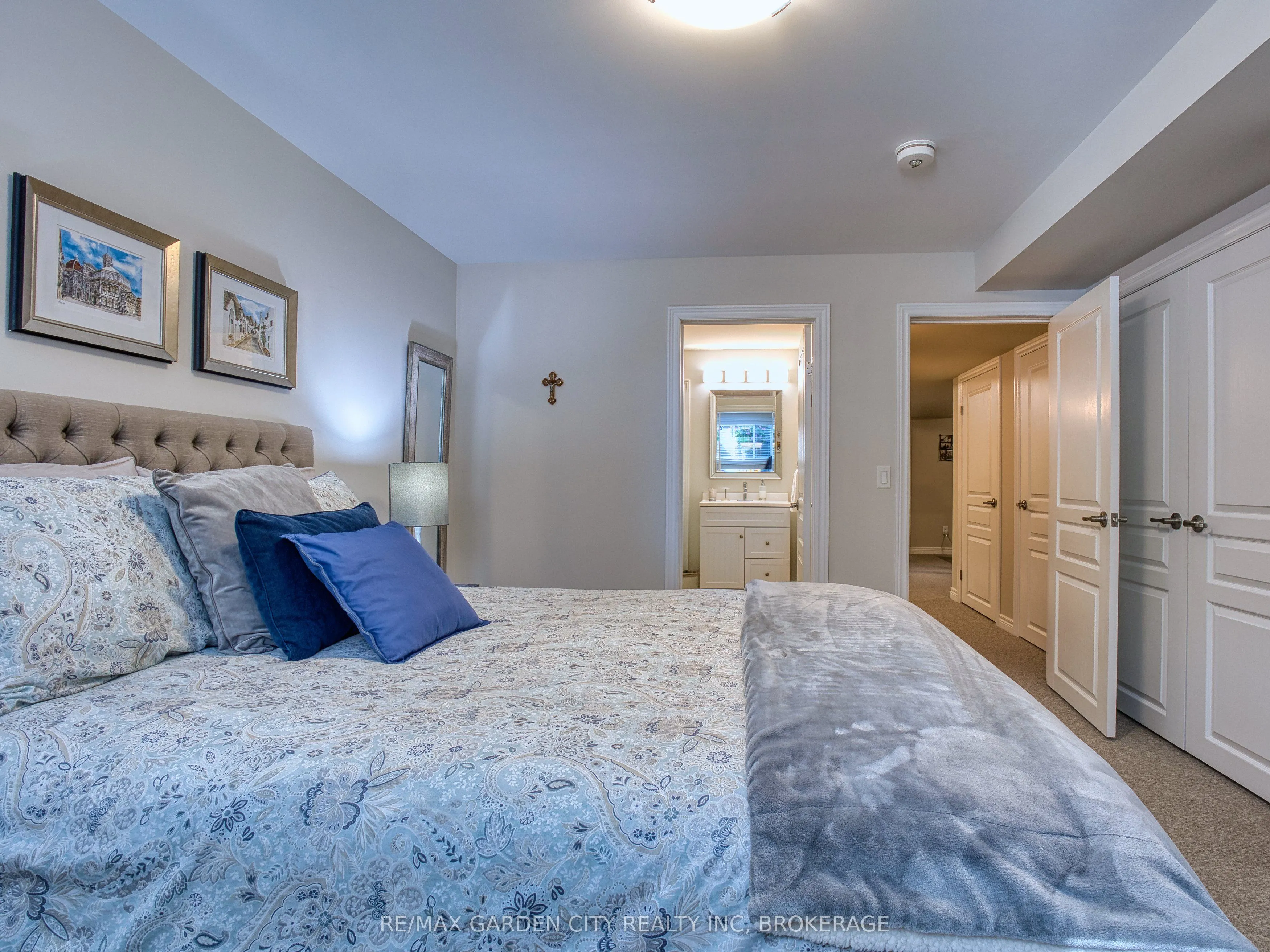 215 Vansickle Road, #15