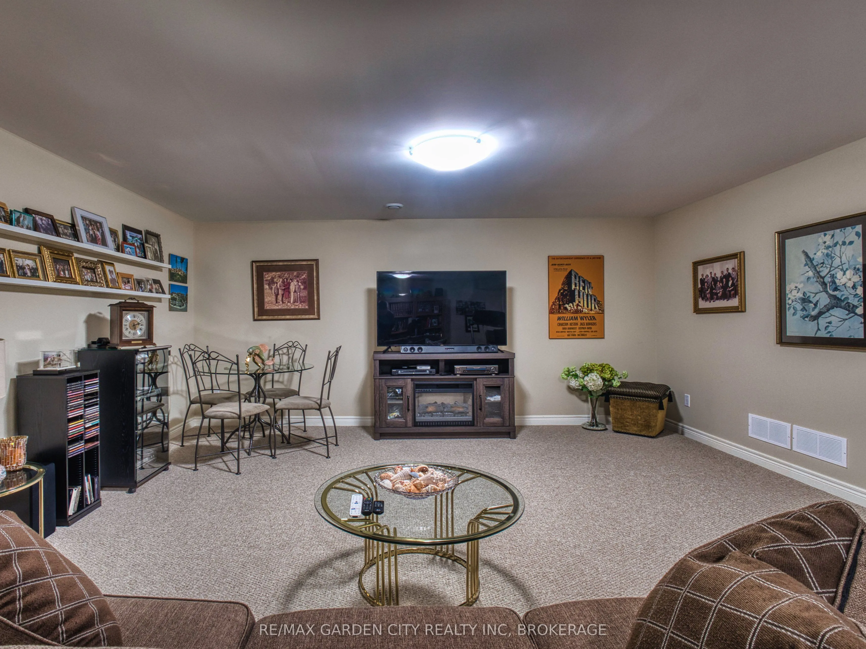 215 Vansickle Road, #15