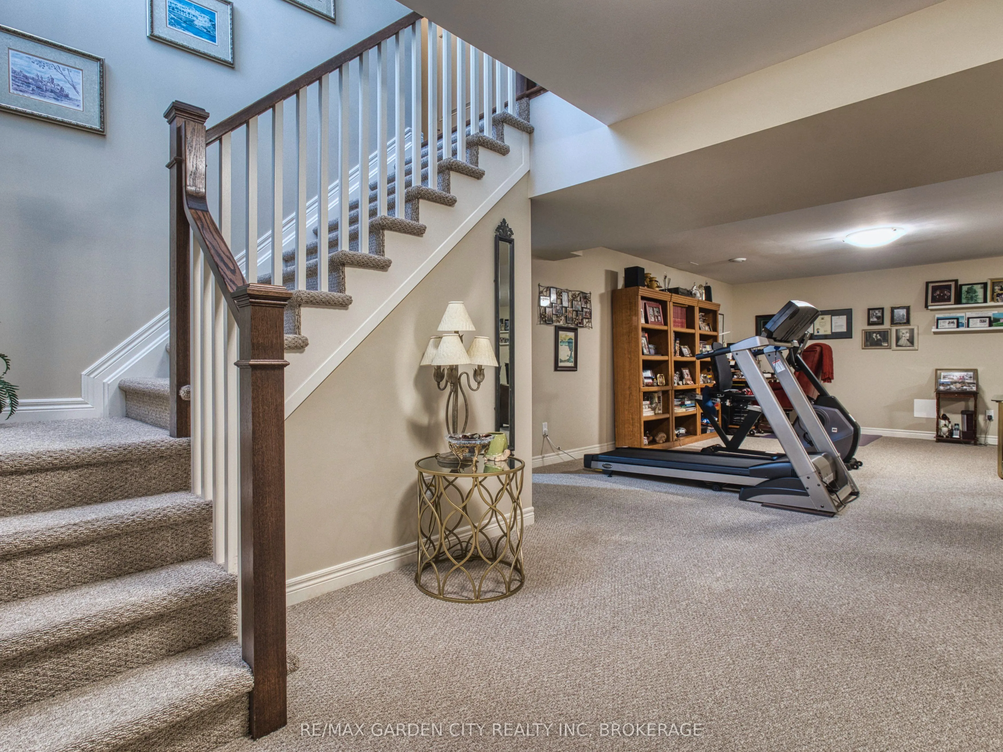 215 Vansickle Road, #15