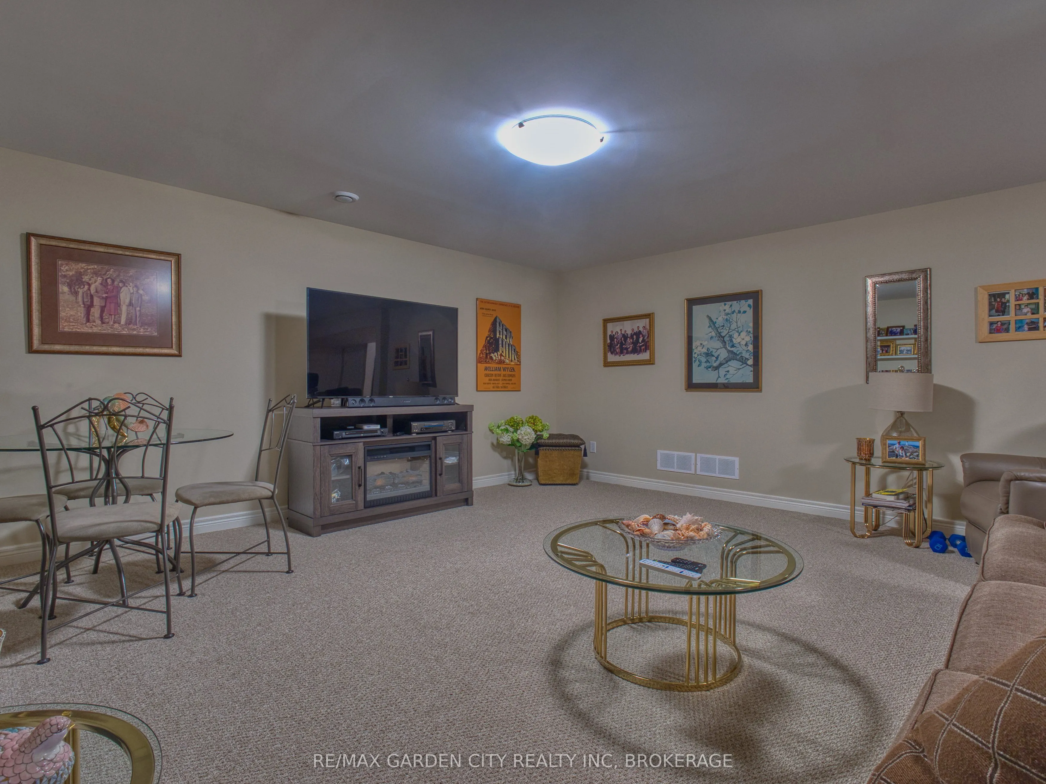 215 Vansickle Road, #15