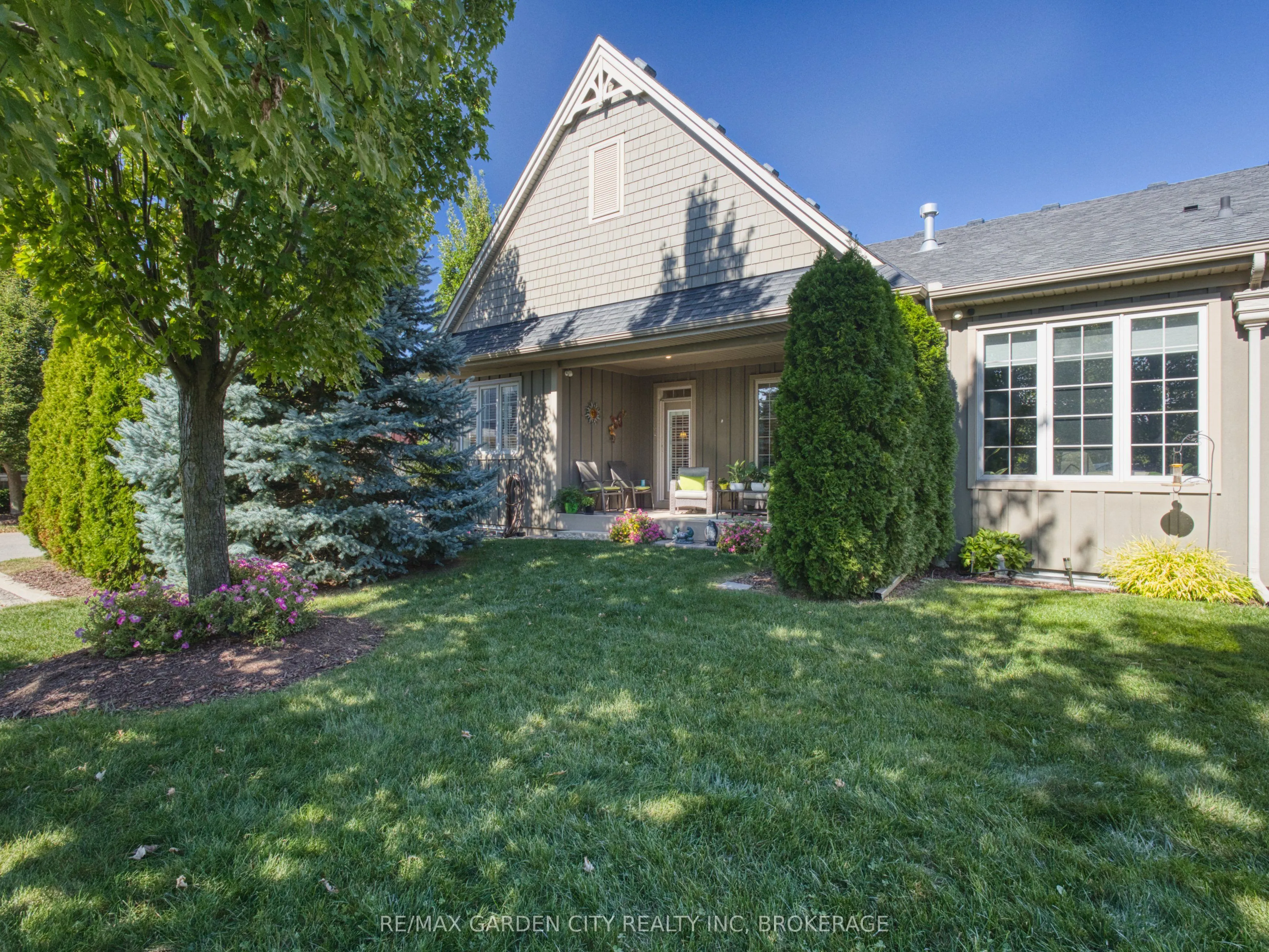 215 Vansickle Road, #15
