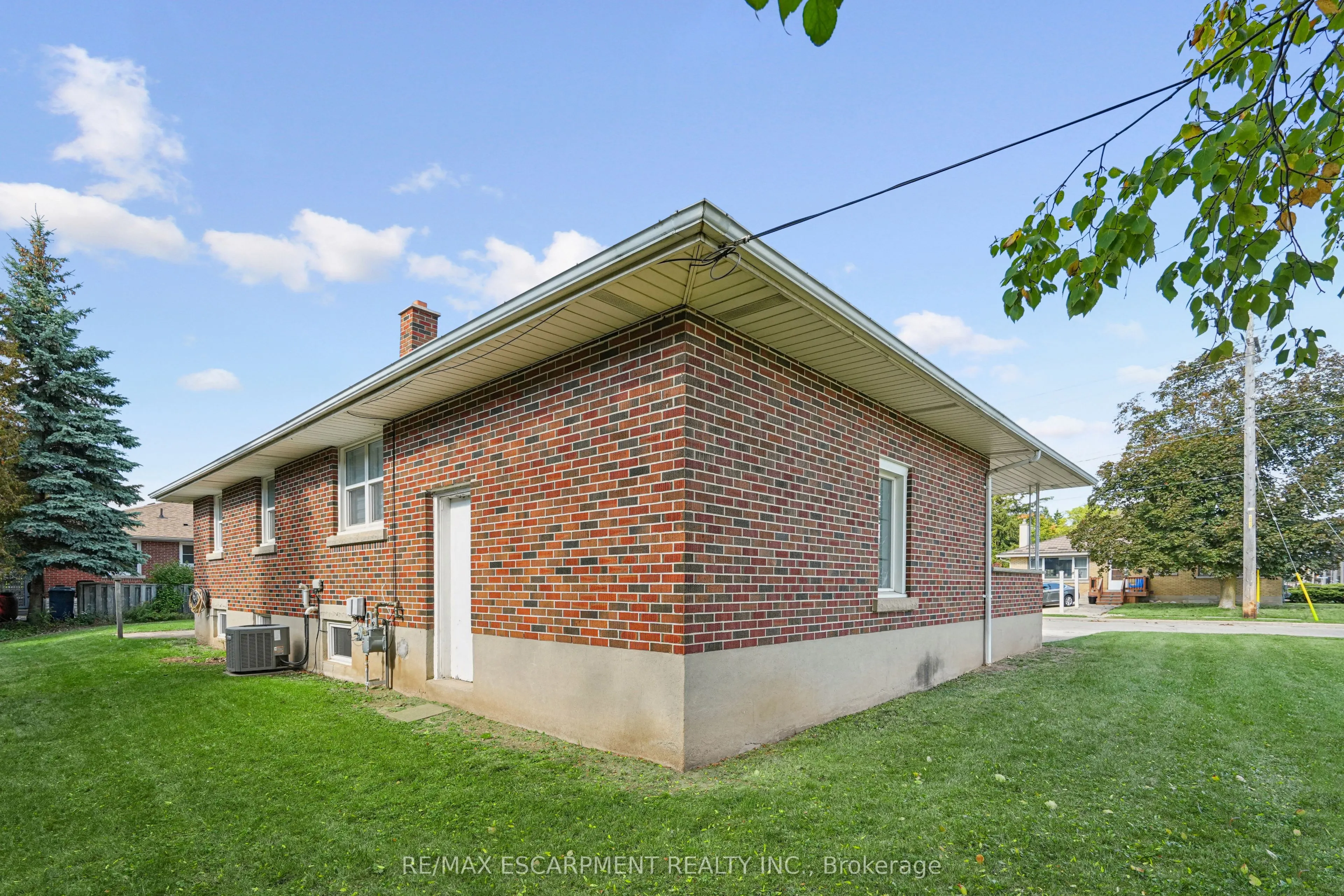 6 Clive Avenue