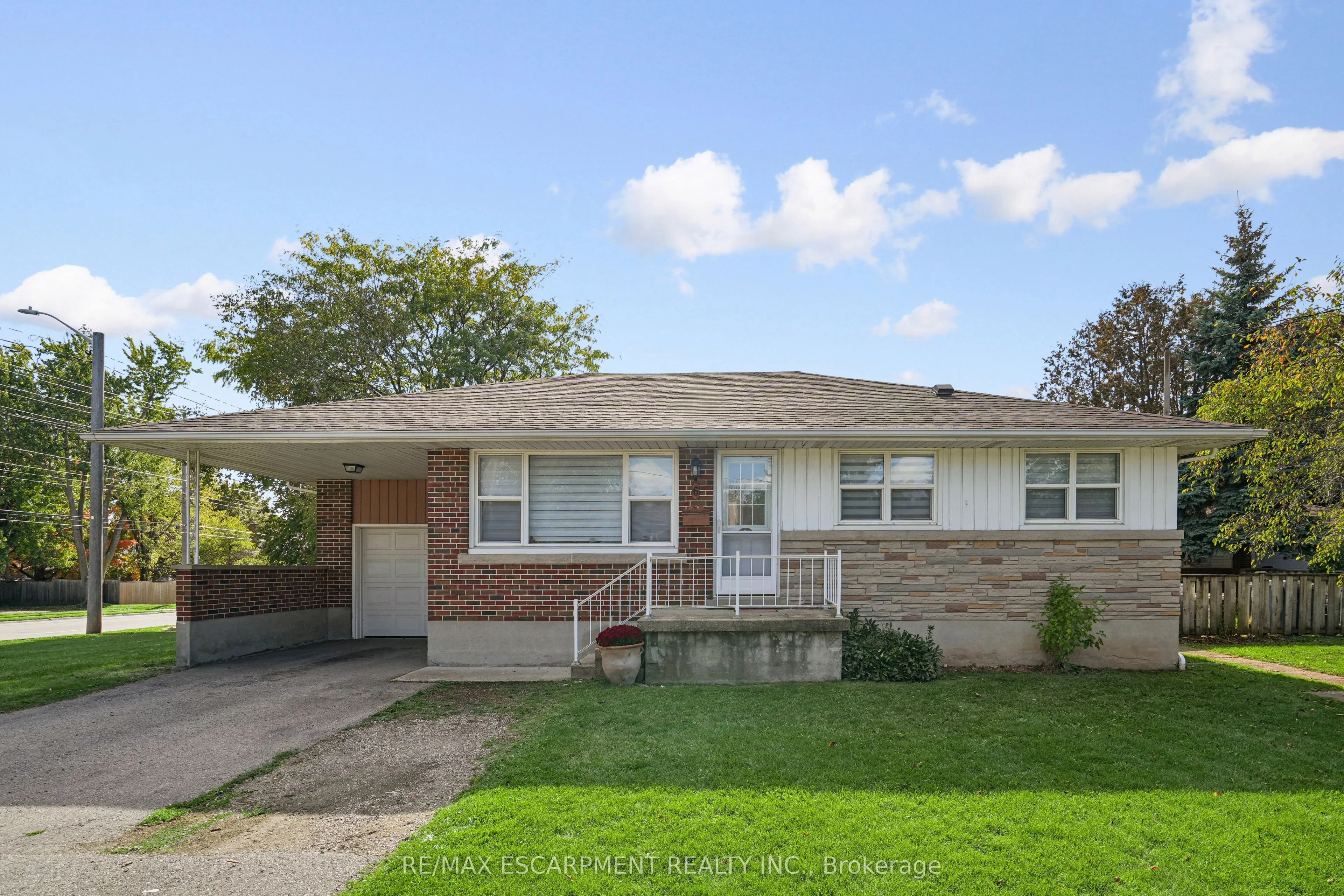 6 Clive Avenue