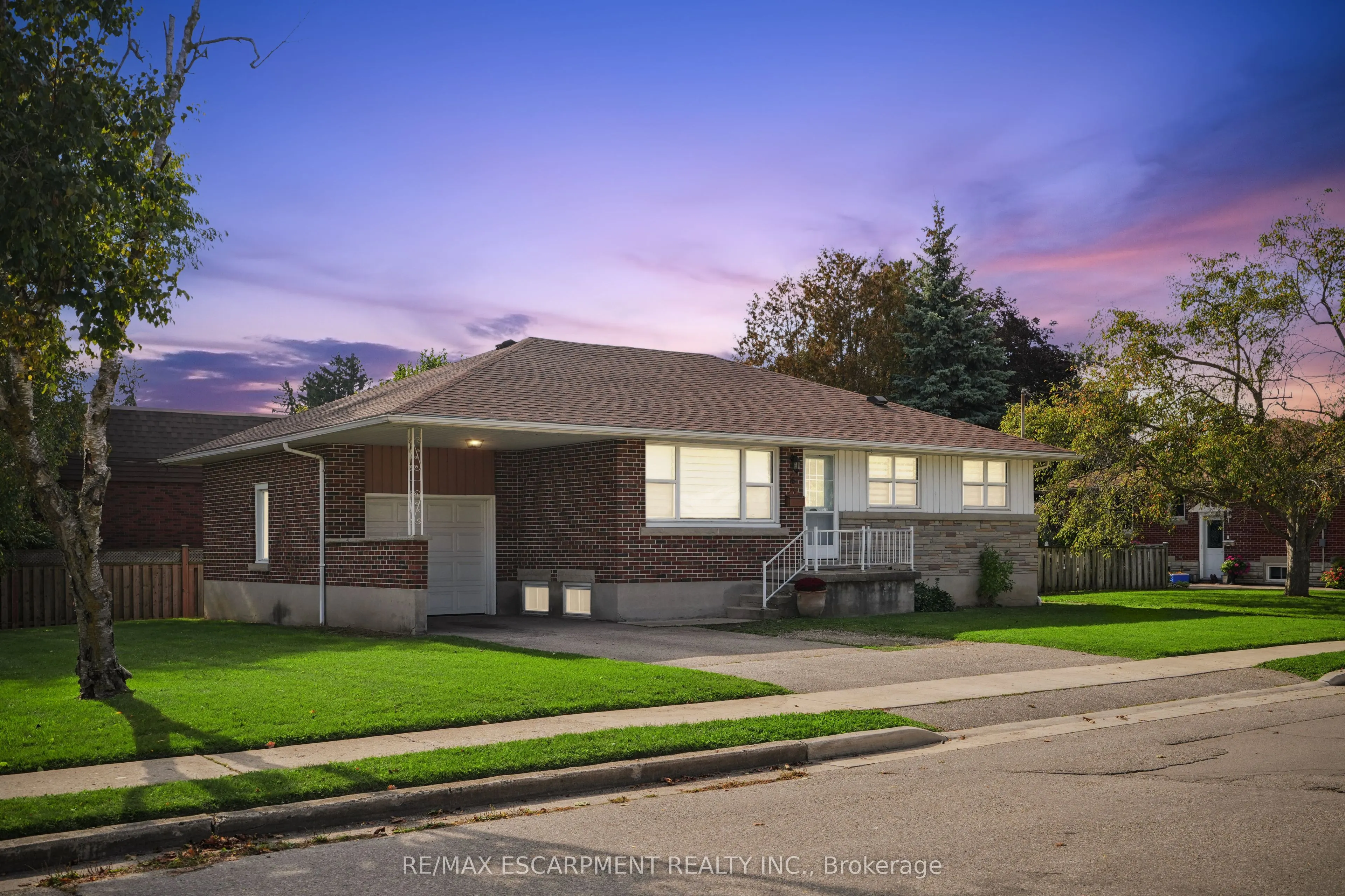 6 Clive Avenue