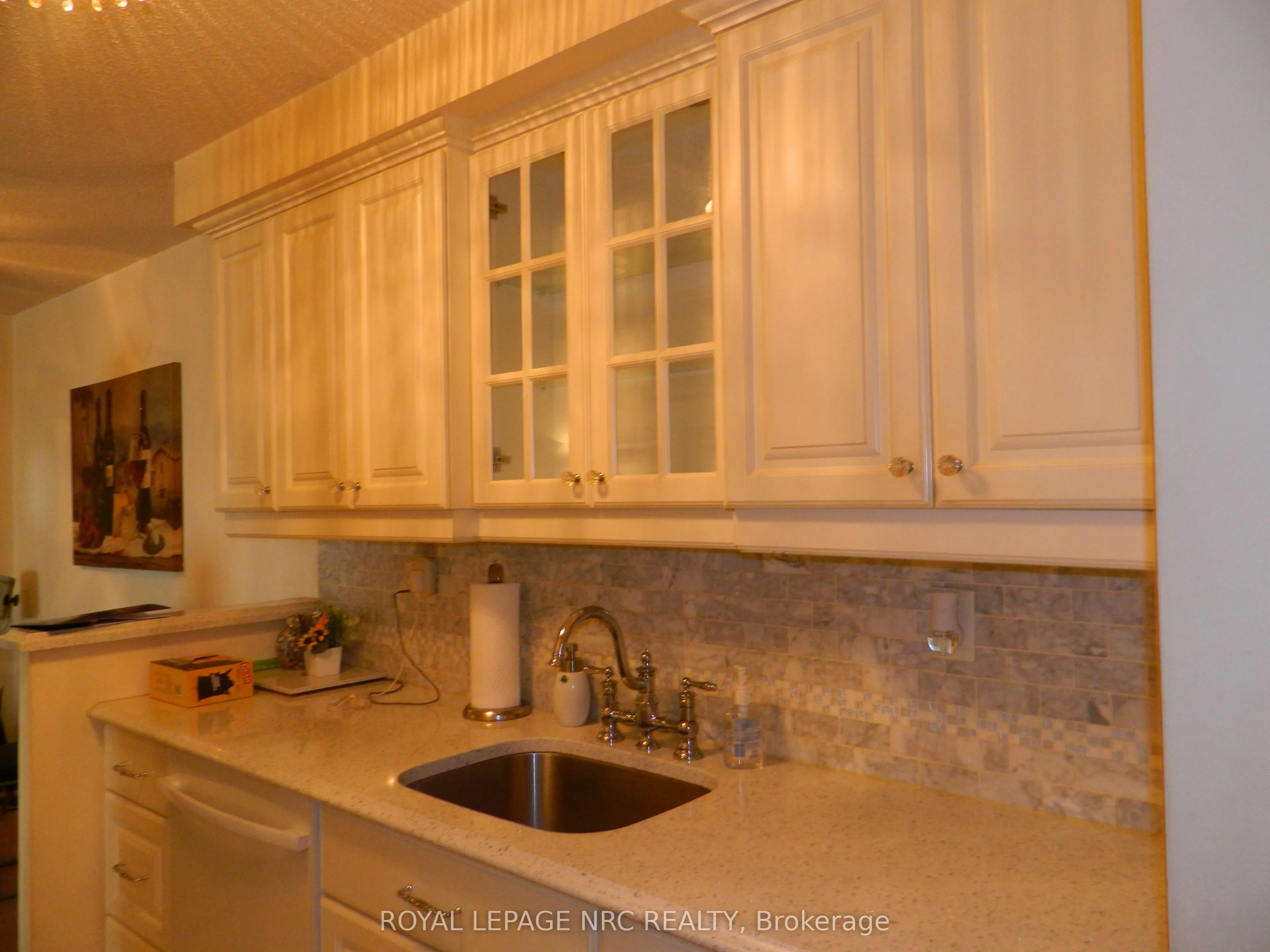 276 Oakdale Avenue, #201