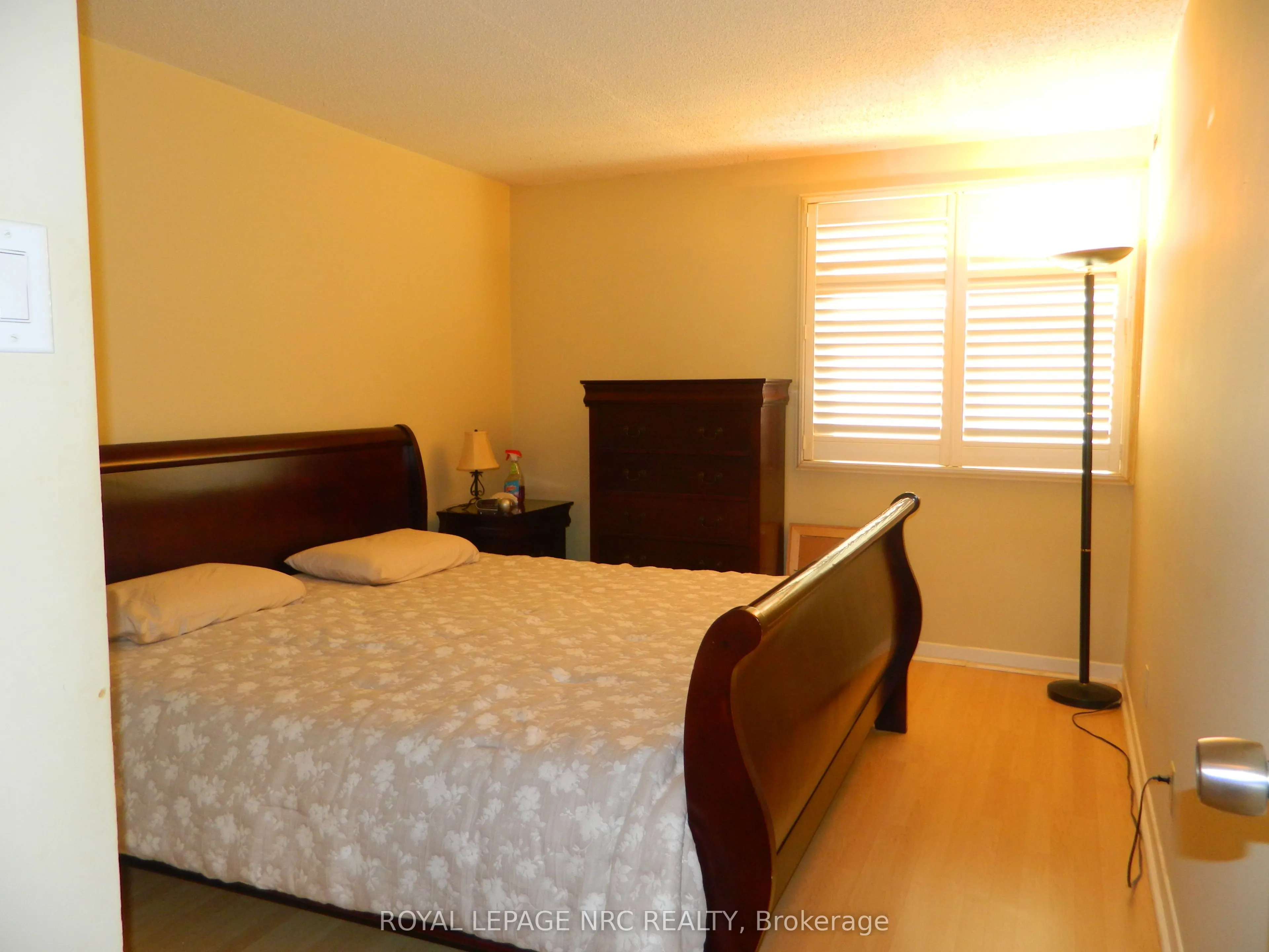 276 Oakdale Avenue, #201