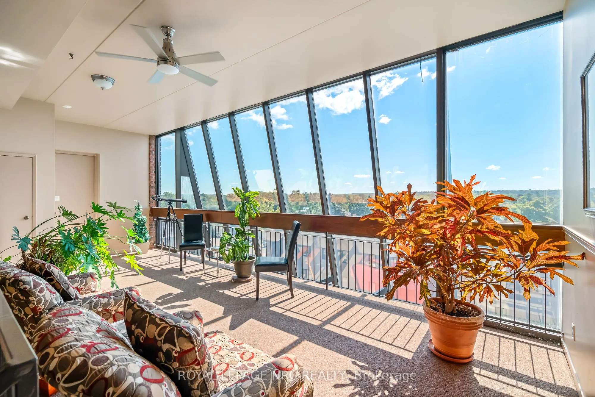 276 Oakdale Avenue, #201