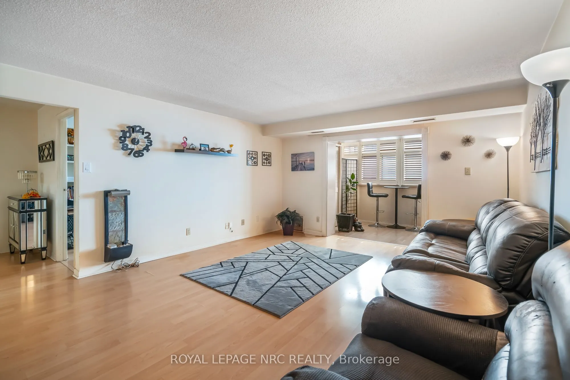 276 Oakdale Avenue, #201