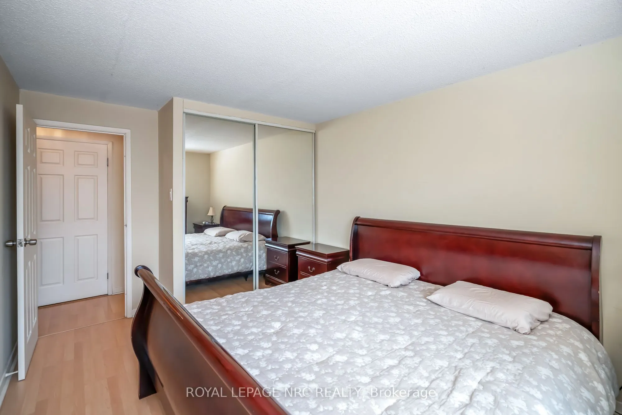 276 Oakdale Avenue, #201