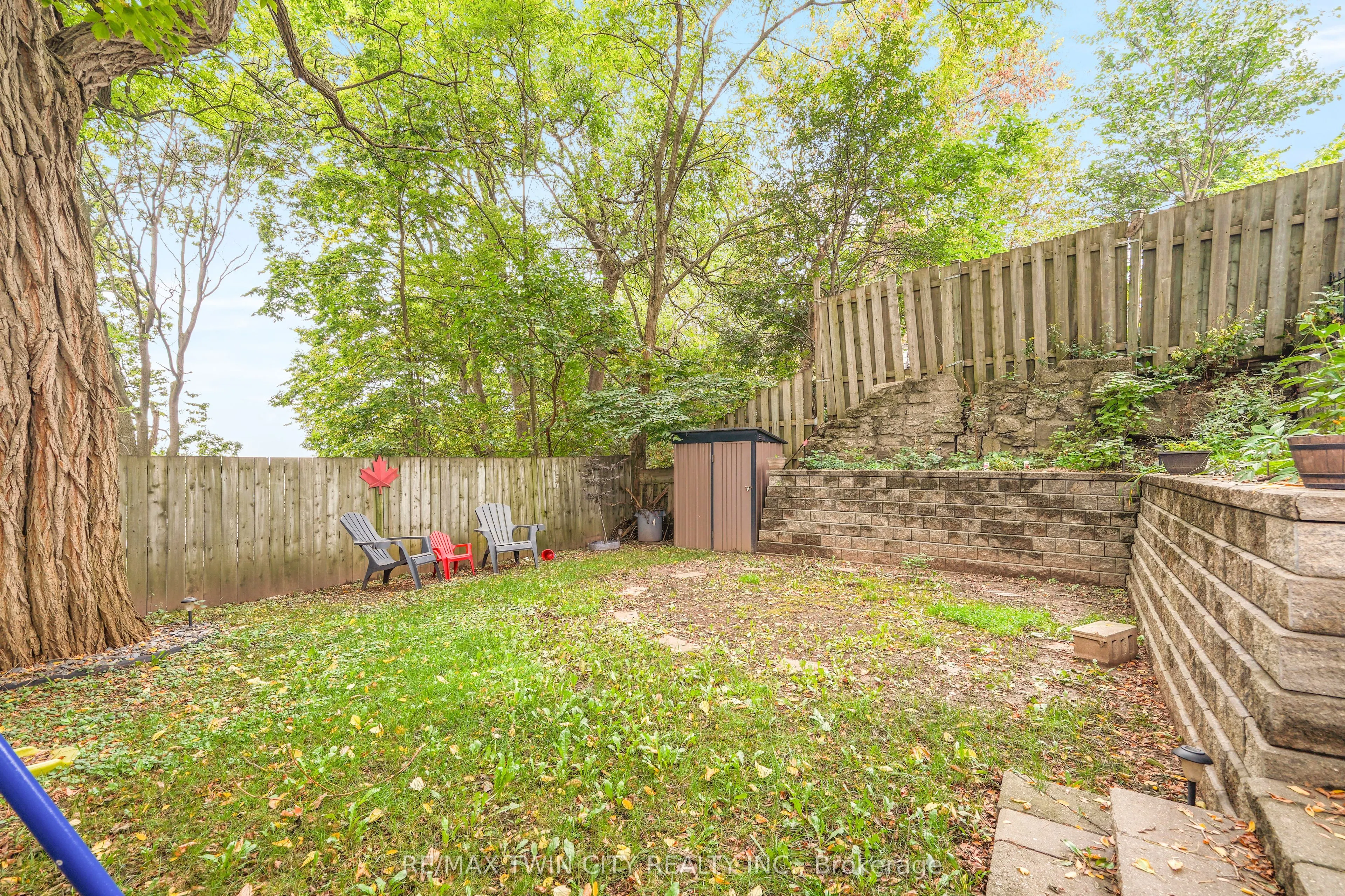 60 Terrace Hill Street