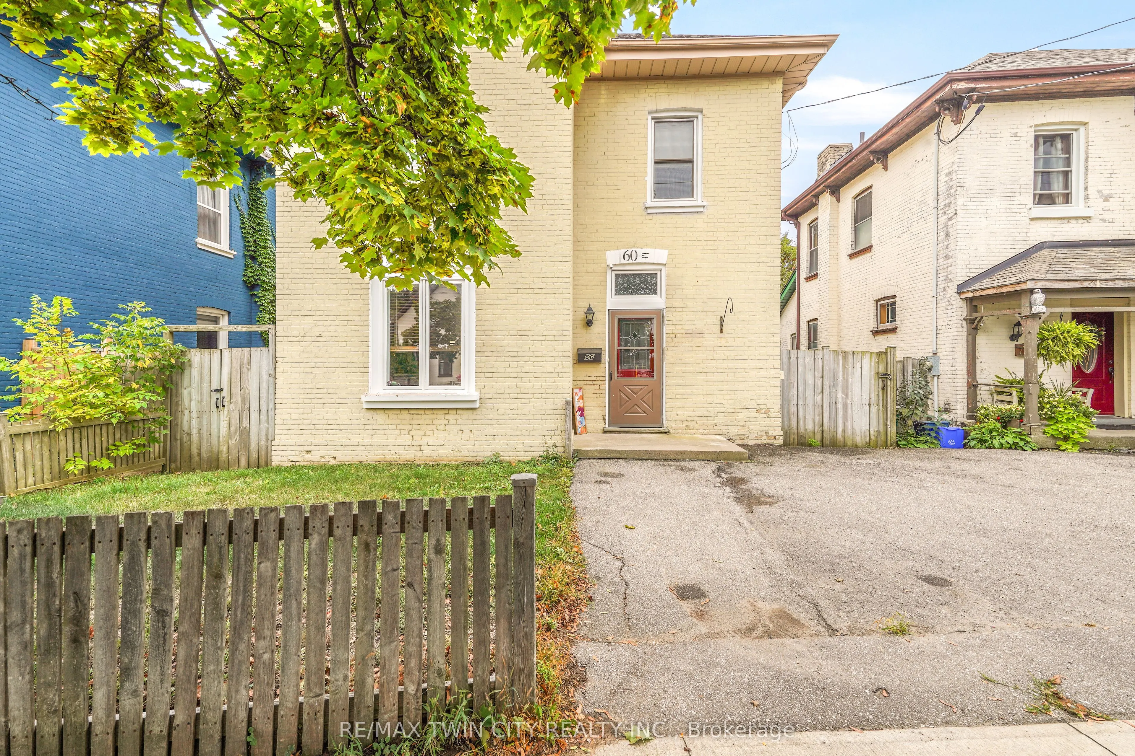60 Terrace Hill Street