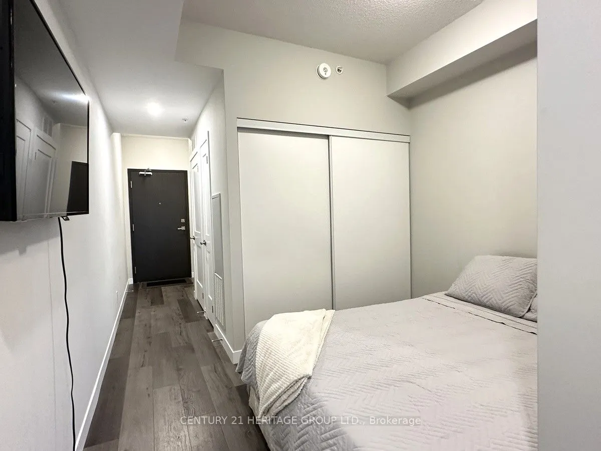 15 Queen Street S, #2103