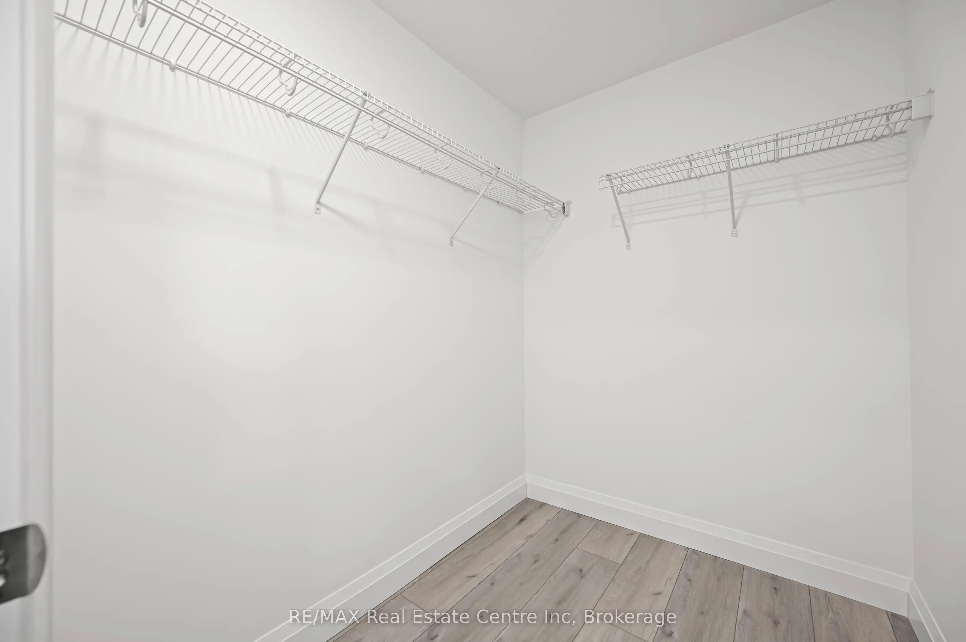 182 Bridge Crescent, #9