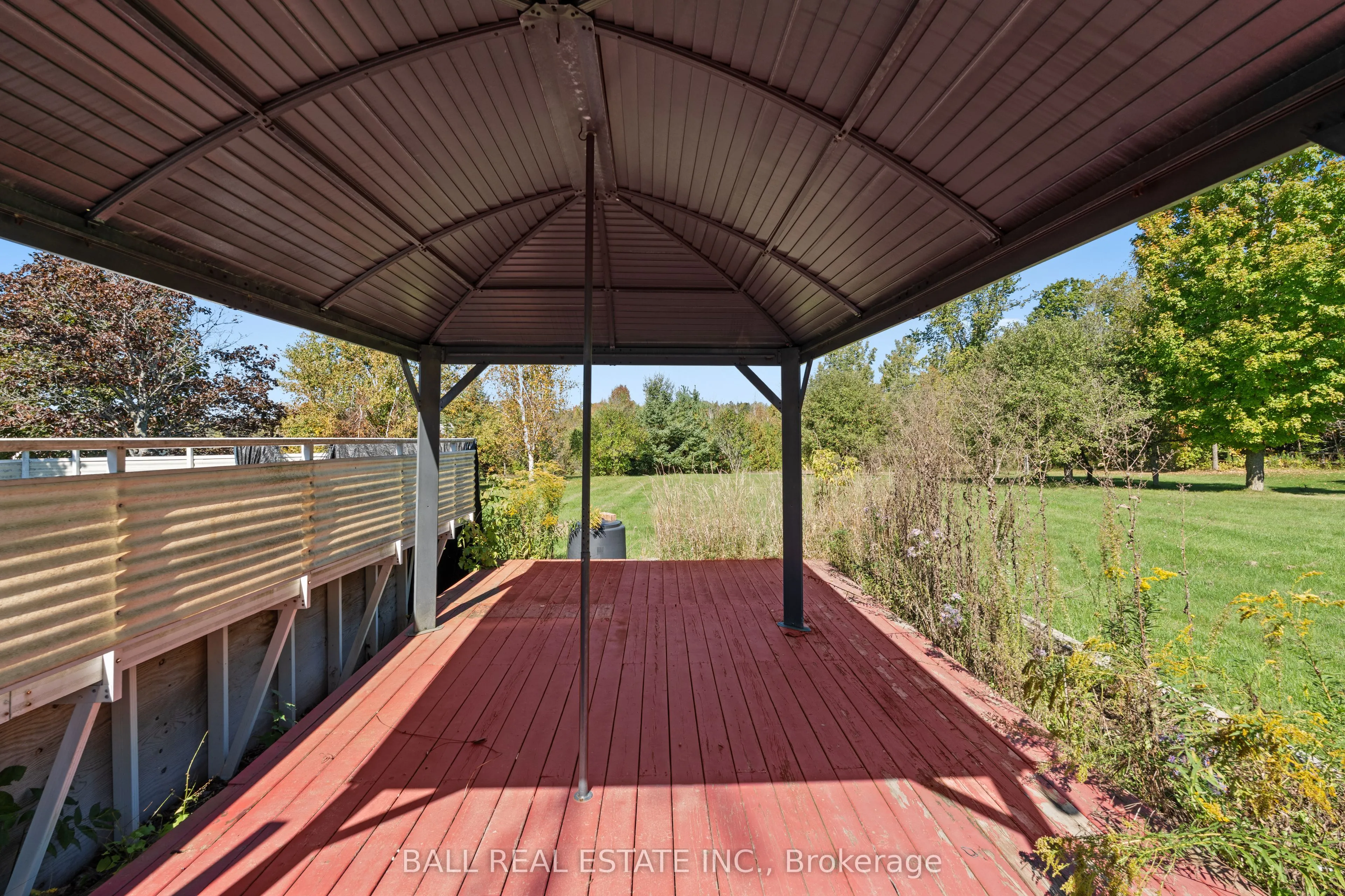732 Ford Crescent