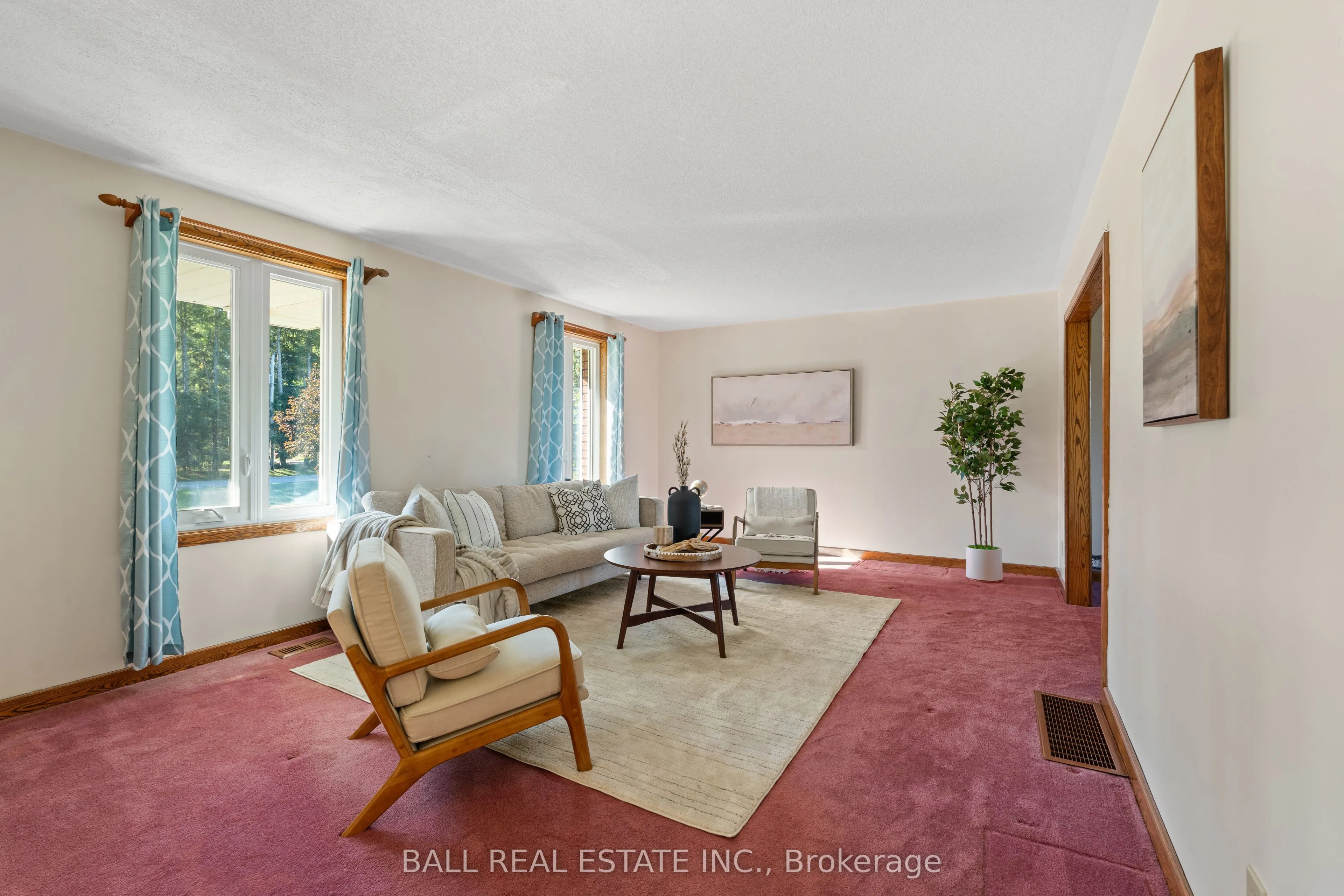 732 Ford Crescent