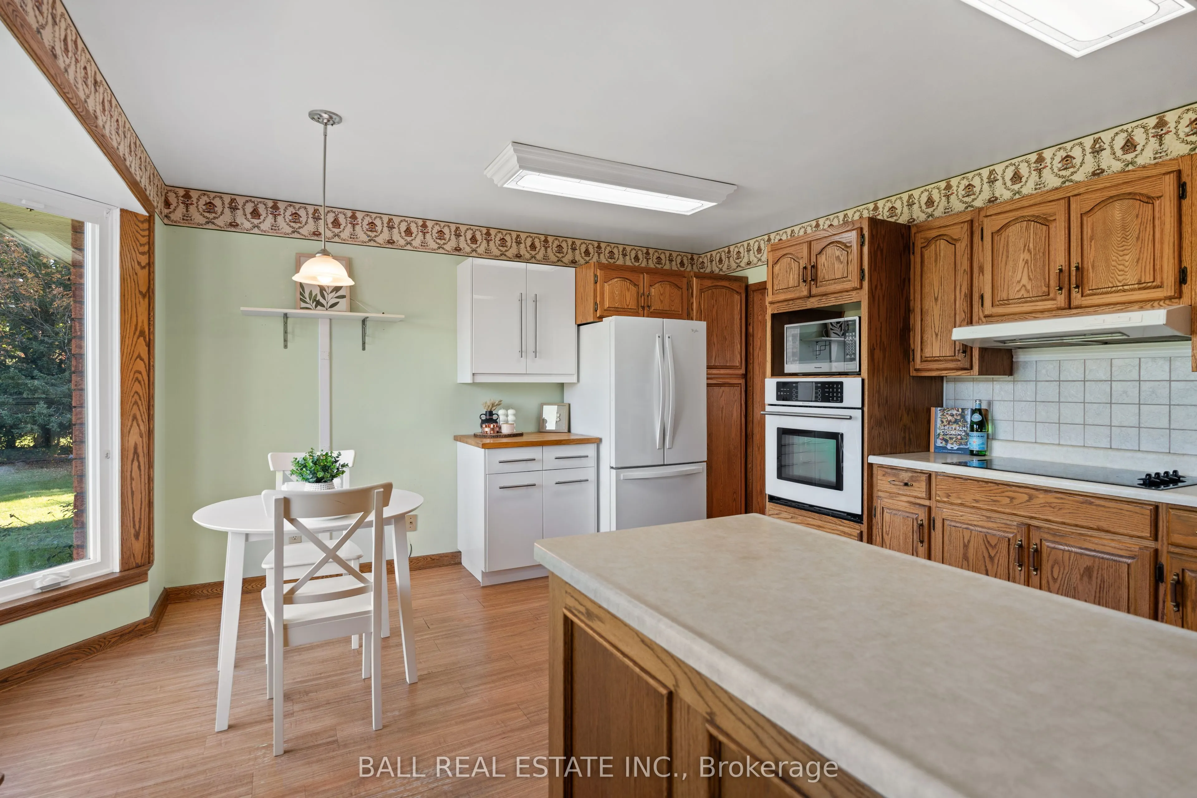 732 Ford Crescent