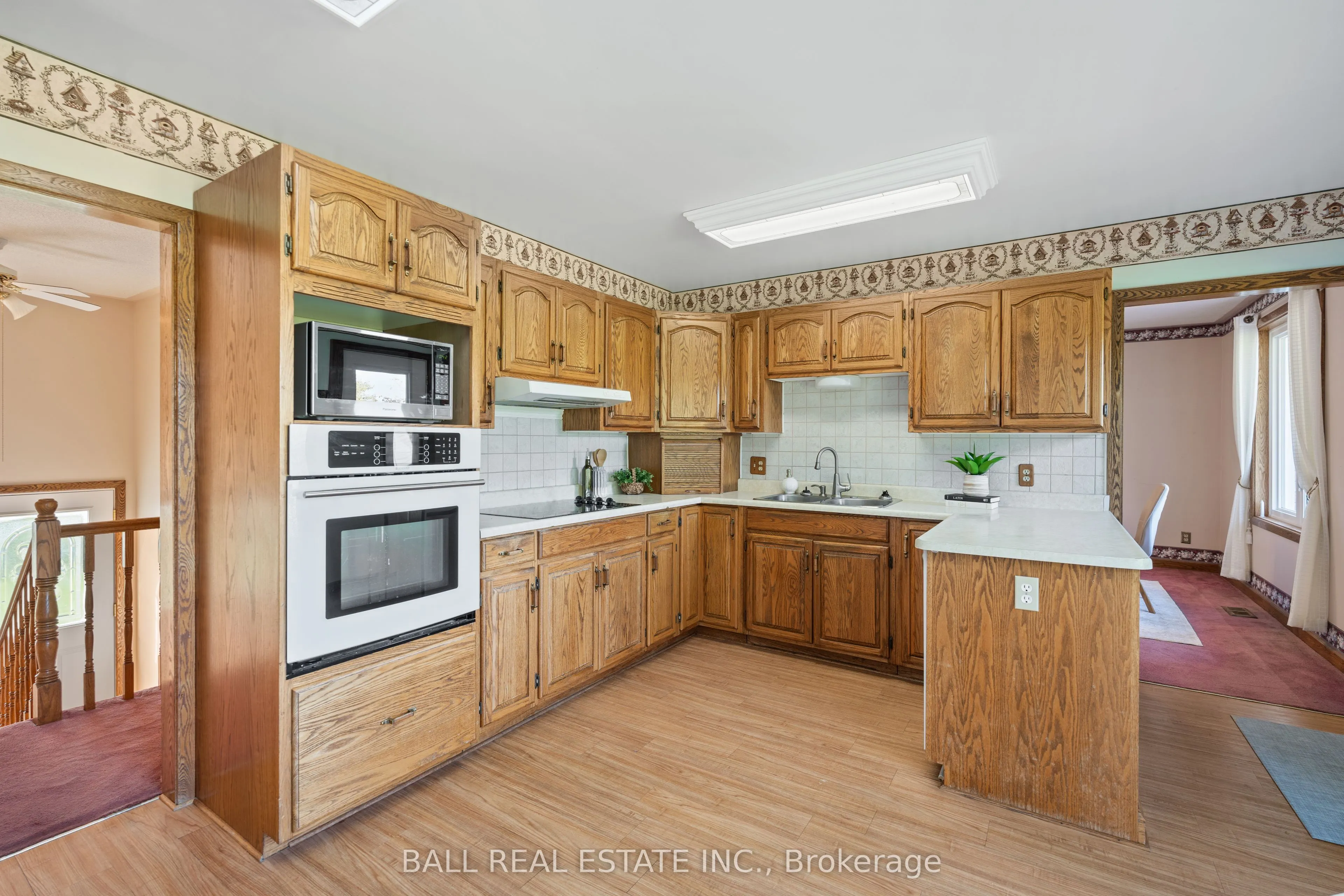 732 Ford Crescent