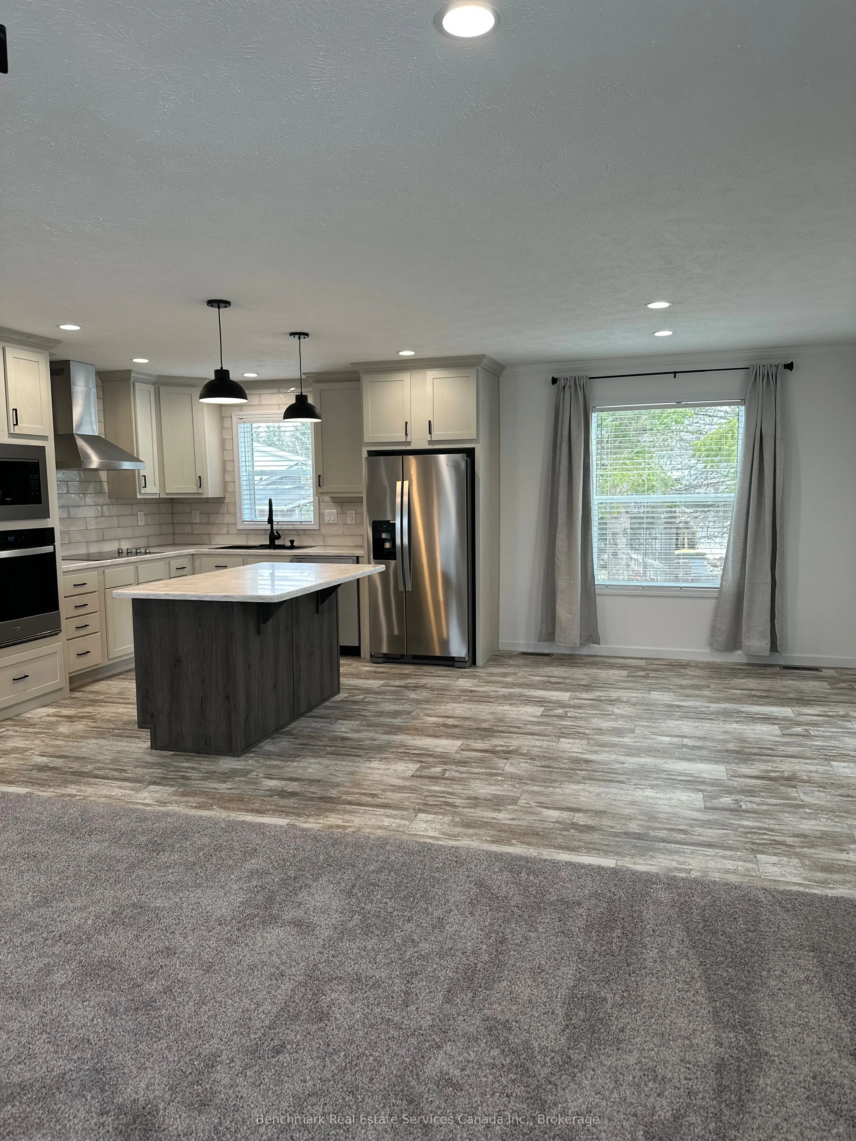 212 SPRUCE Drive