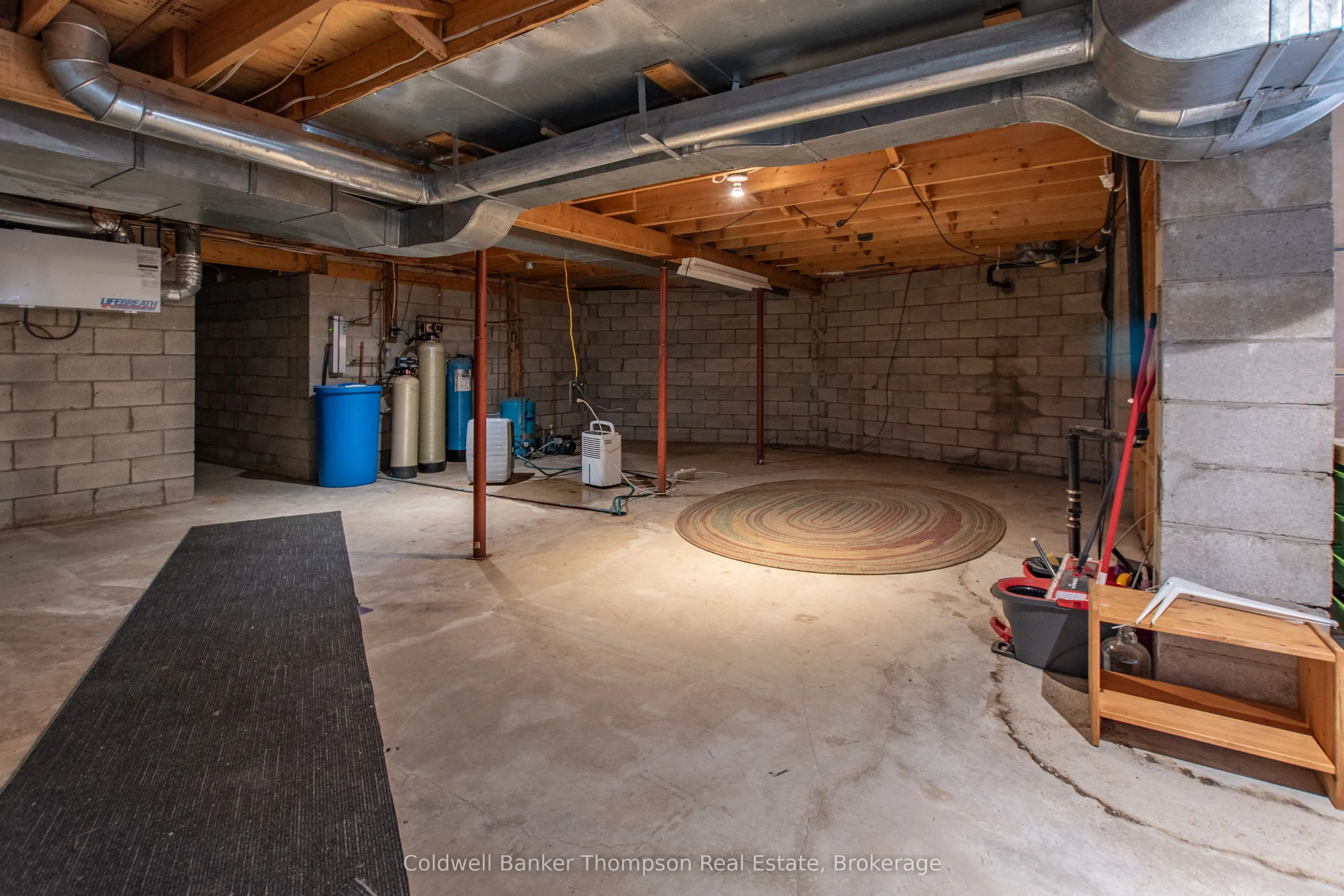 810 East Waseosa Lake Road