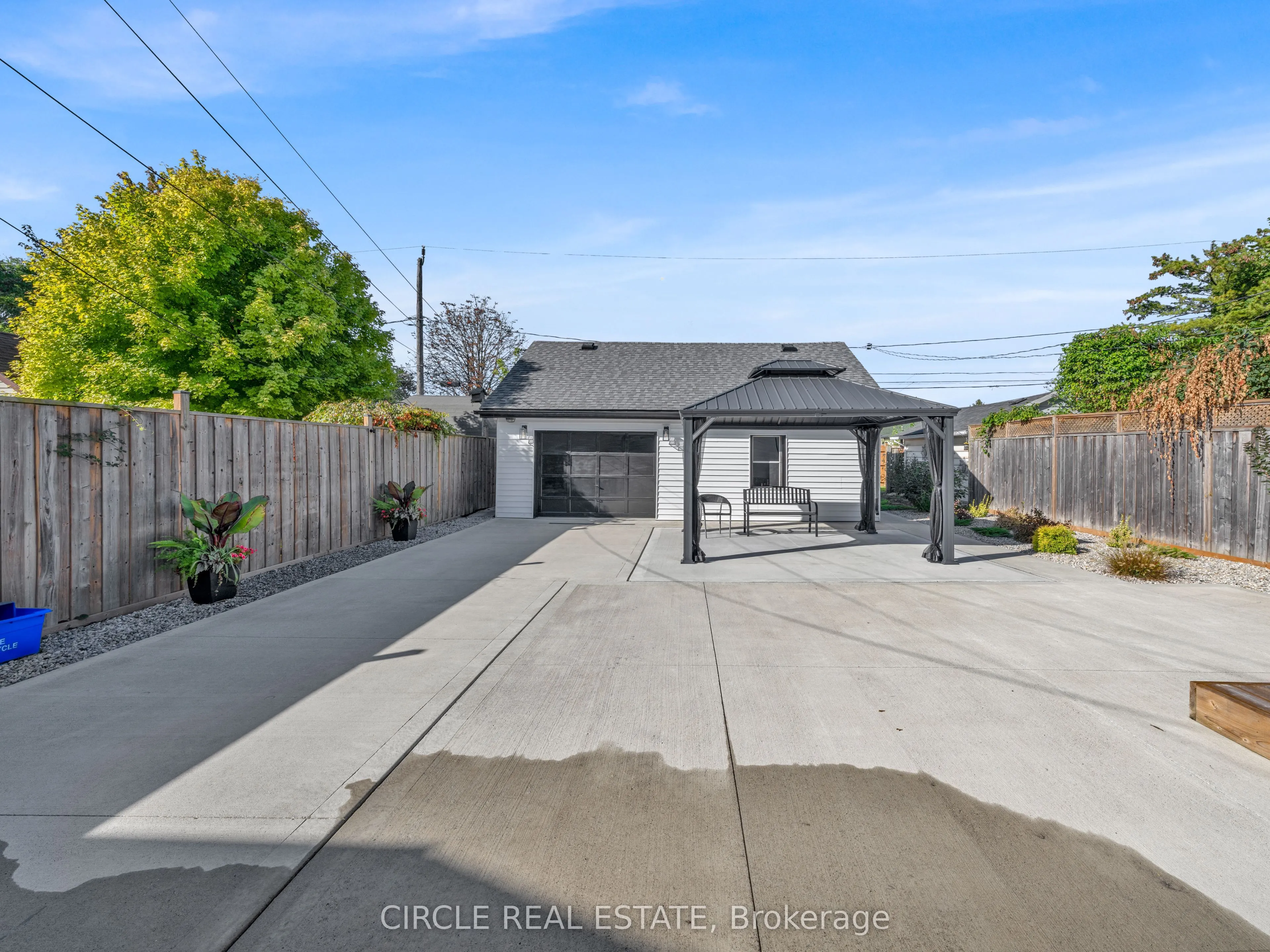 2243 Elsmere Avenue