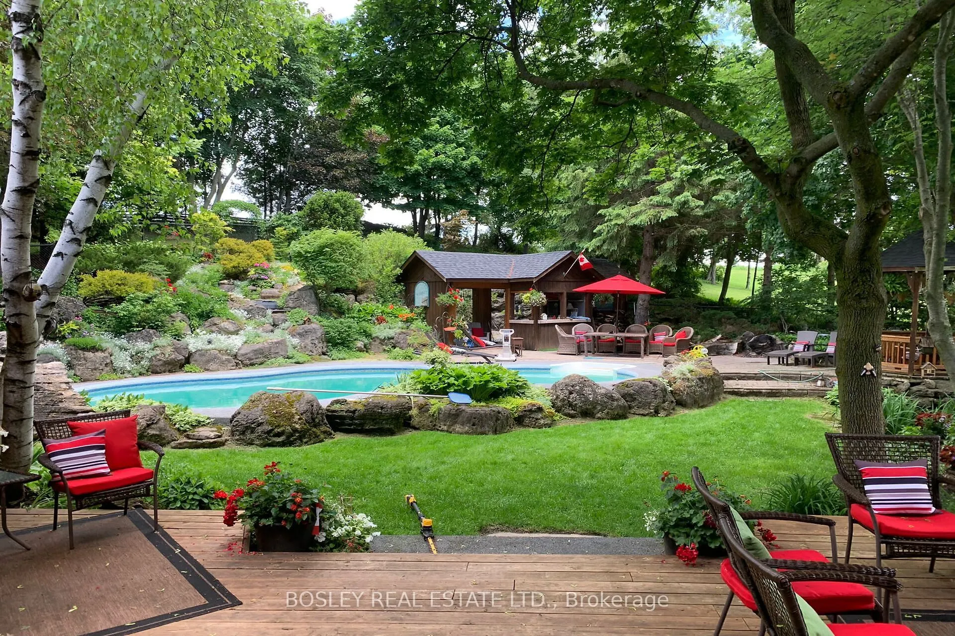 16 Bayberry Road