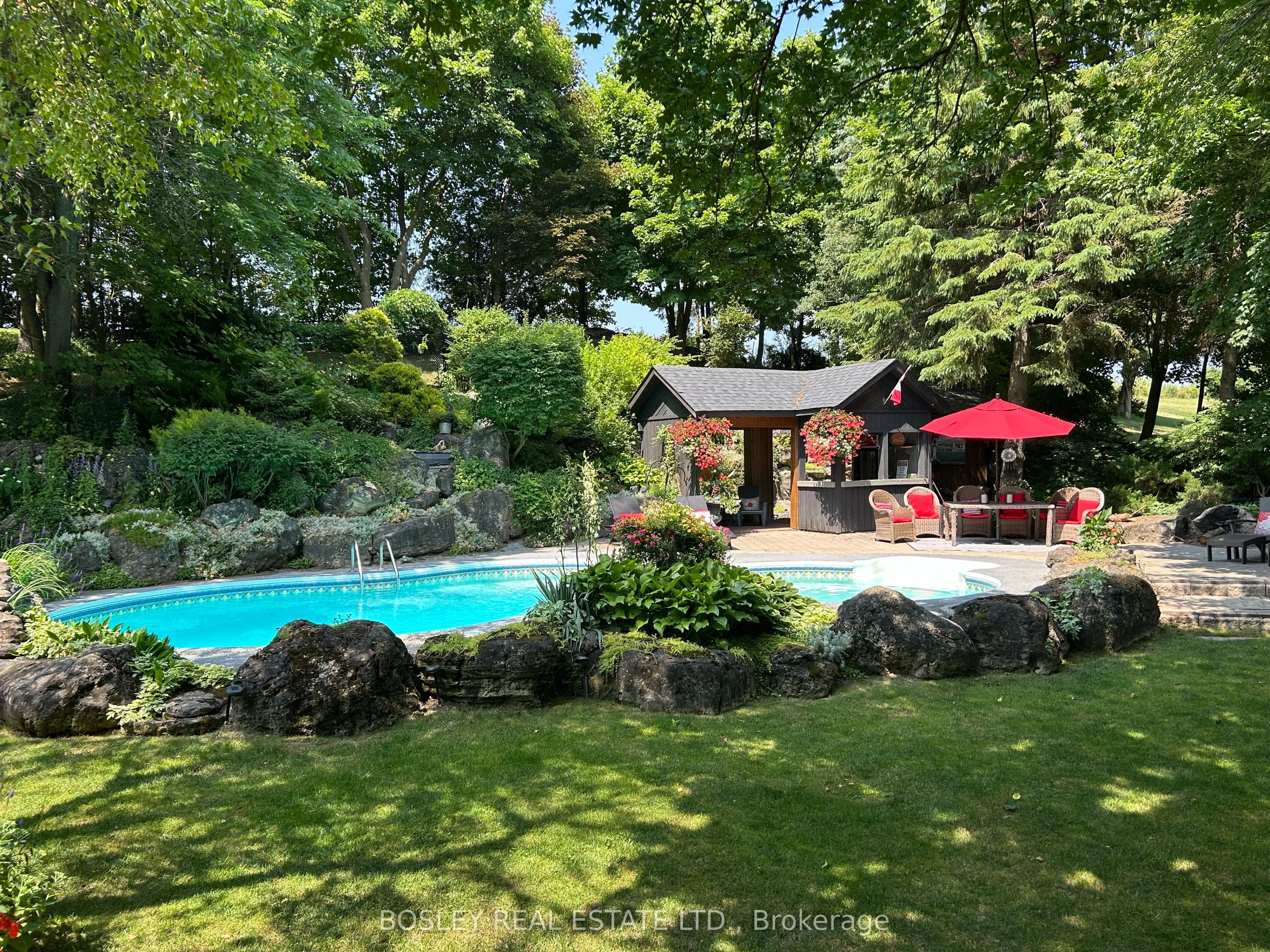 16 Bayberry Road