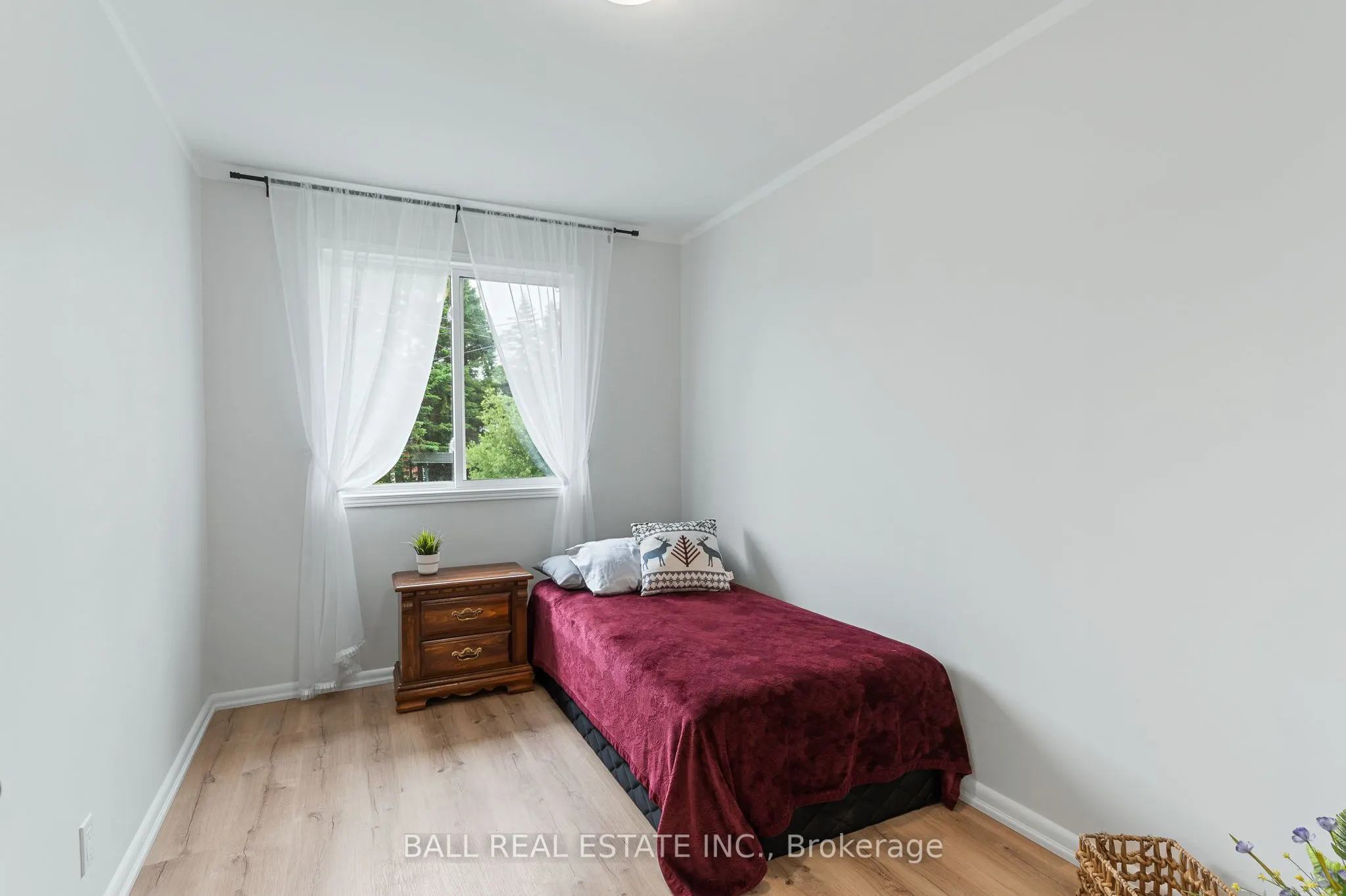 3 Larch Street