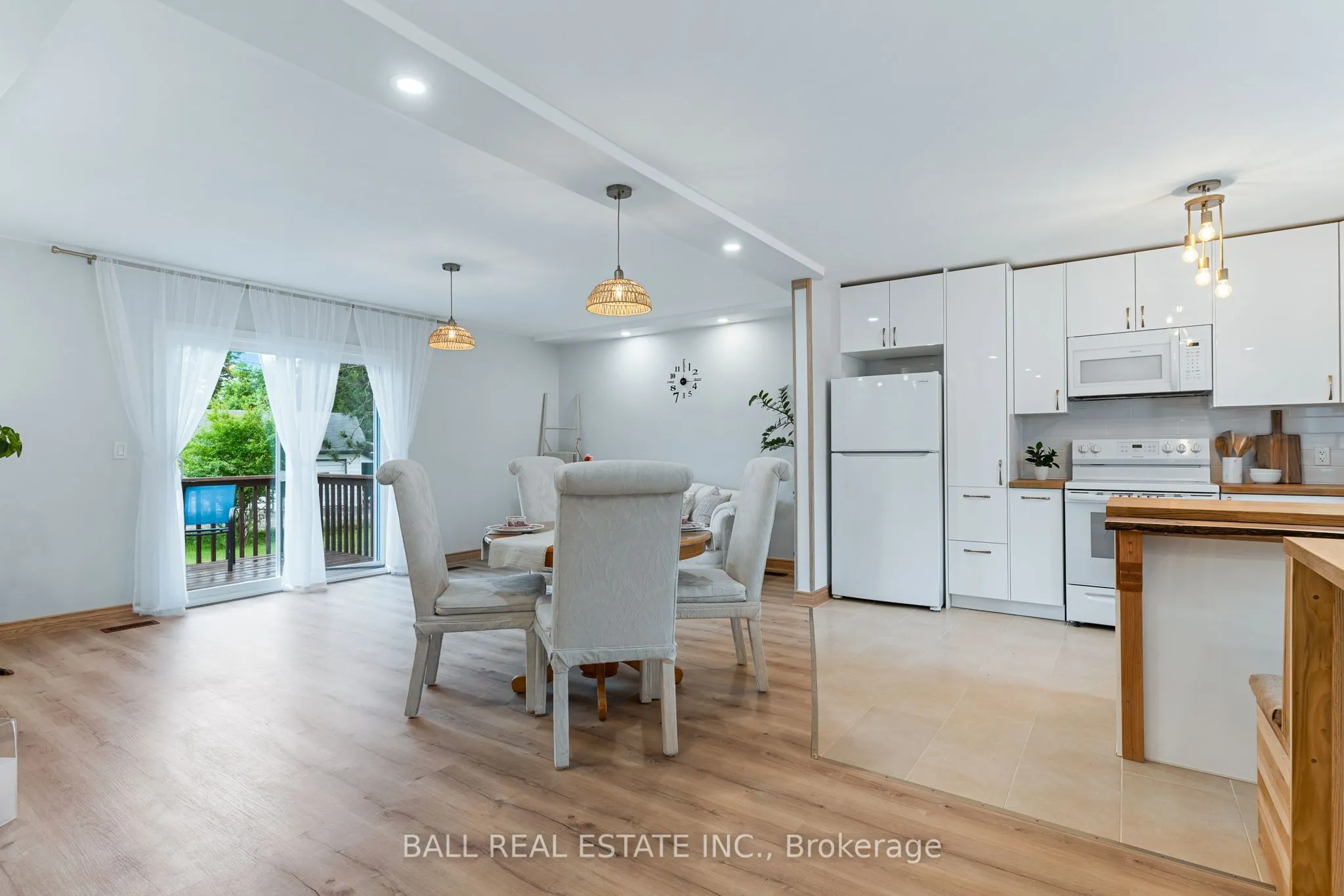 3 Larch Street