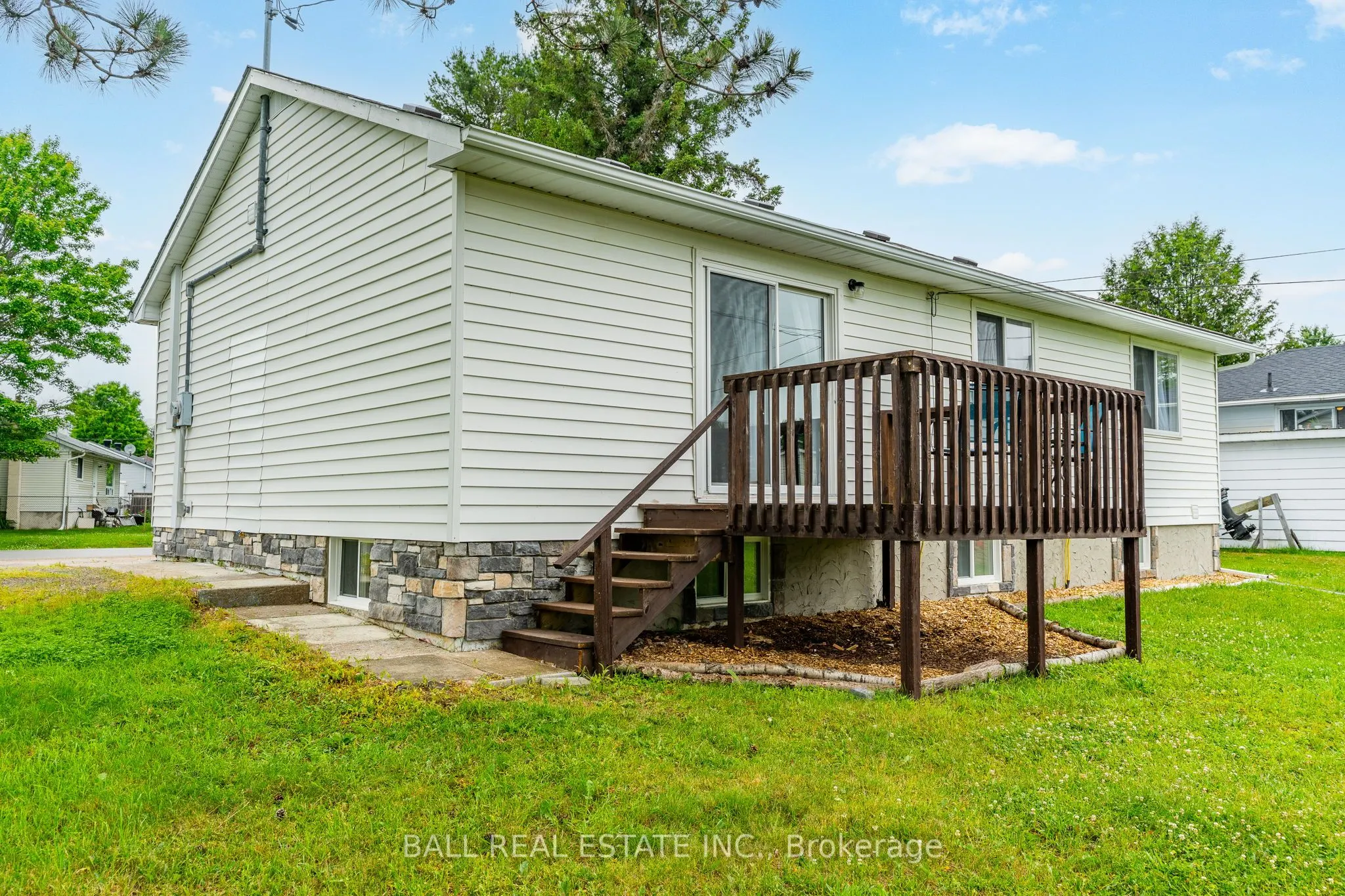 3 Larch Street
