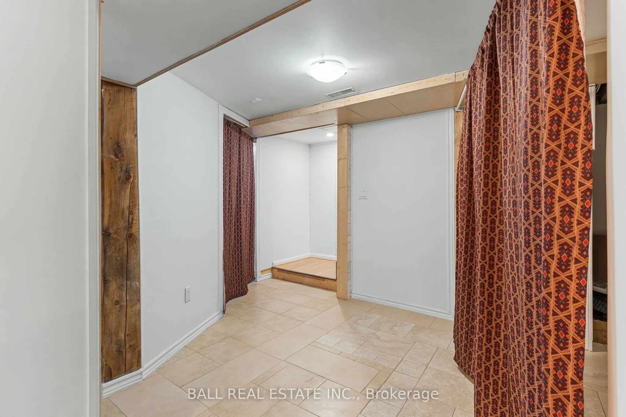 3 Larch Street