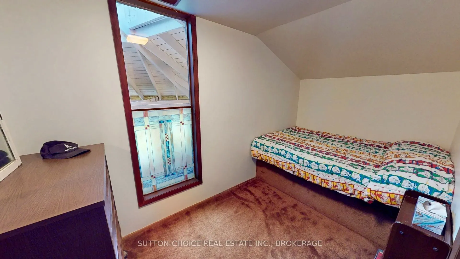 104 Hemlock Island