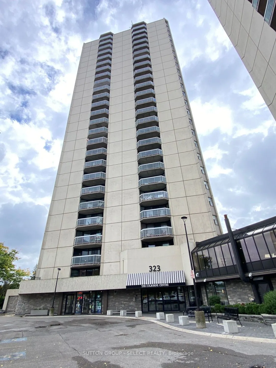 323 Colborne Street, #1702