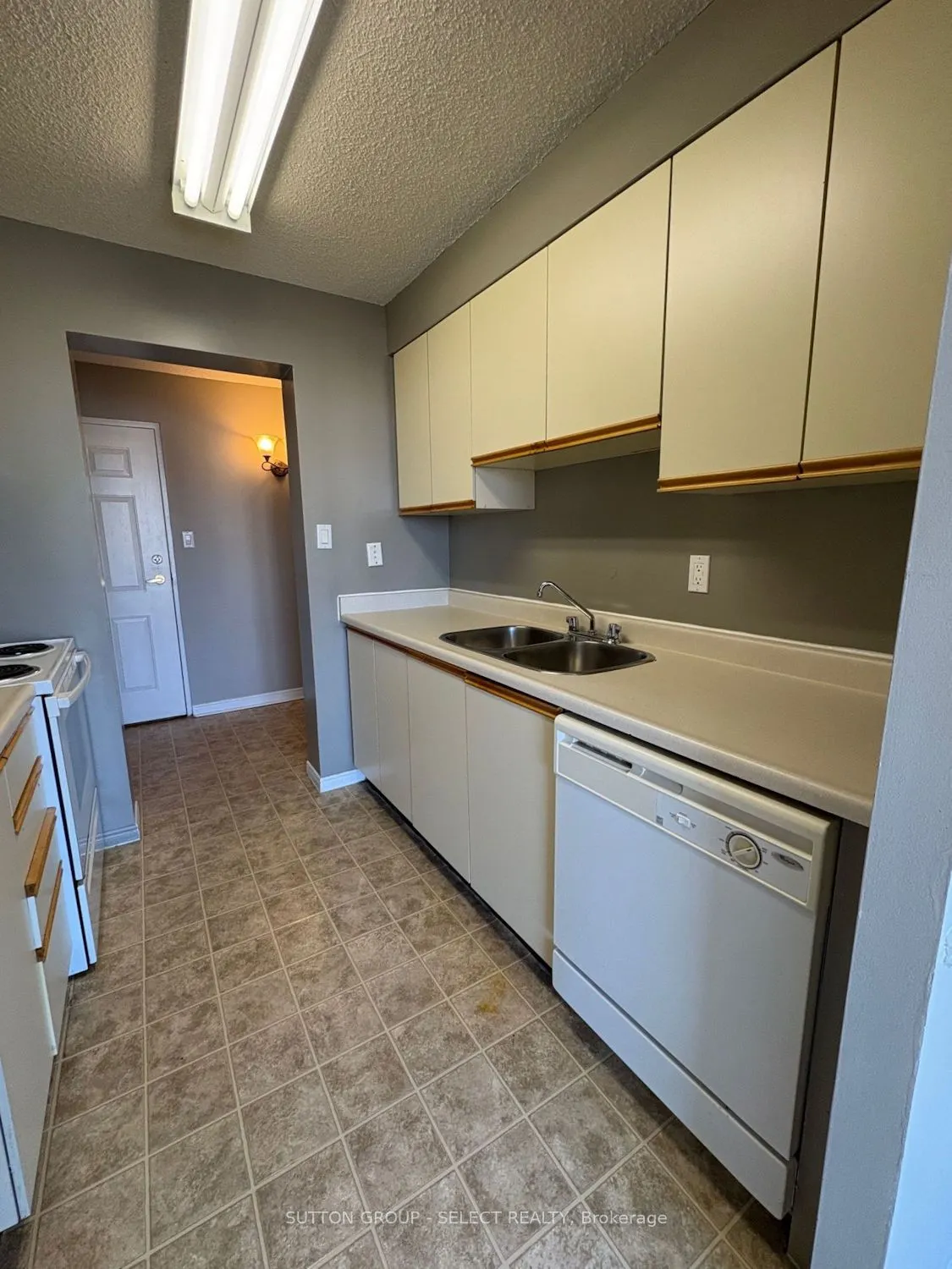 323 Colborne Street, #1702