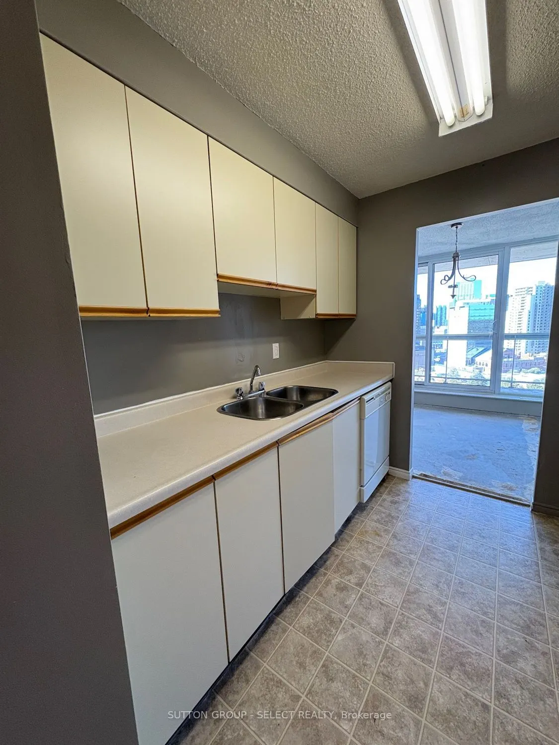 323 Colborne Street, #1702