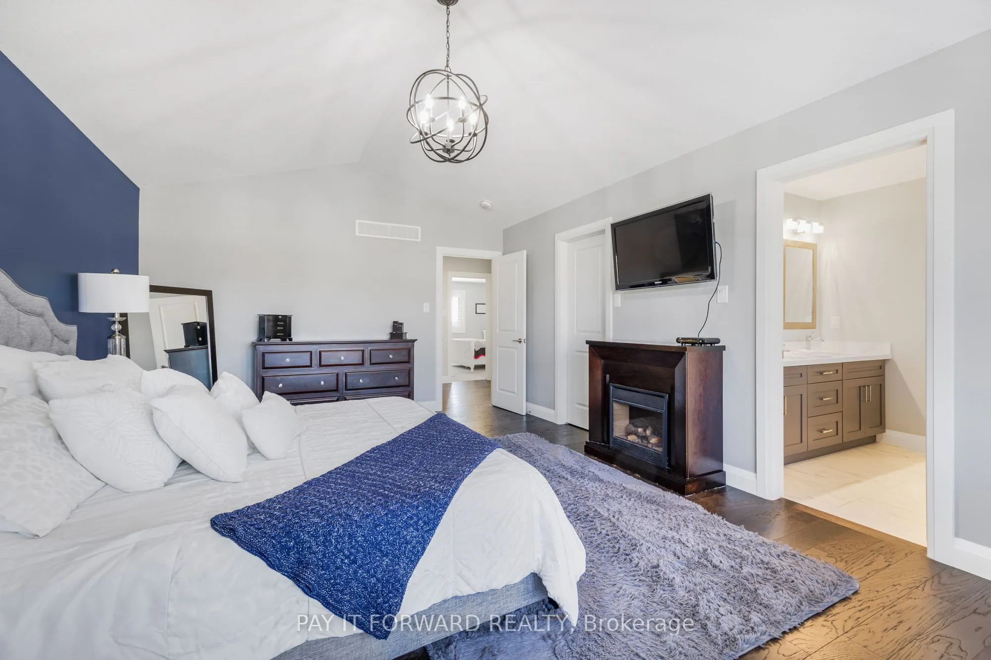 18 Whiting Drive