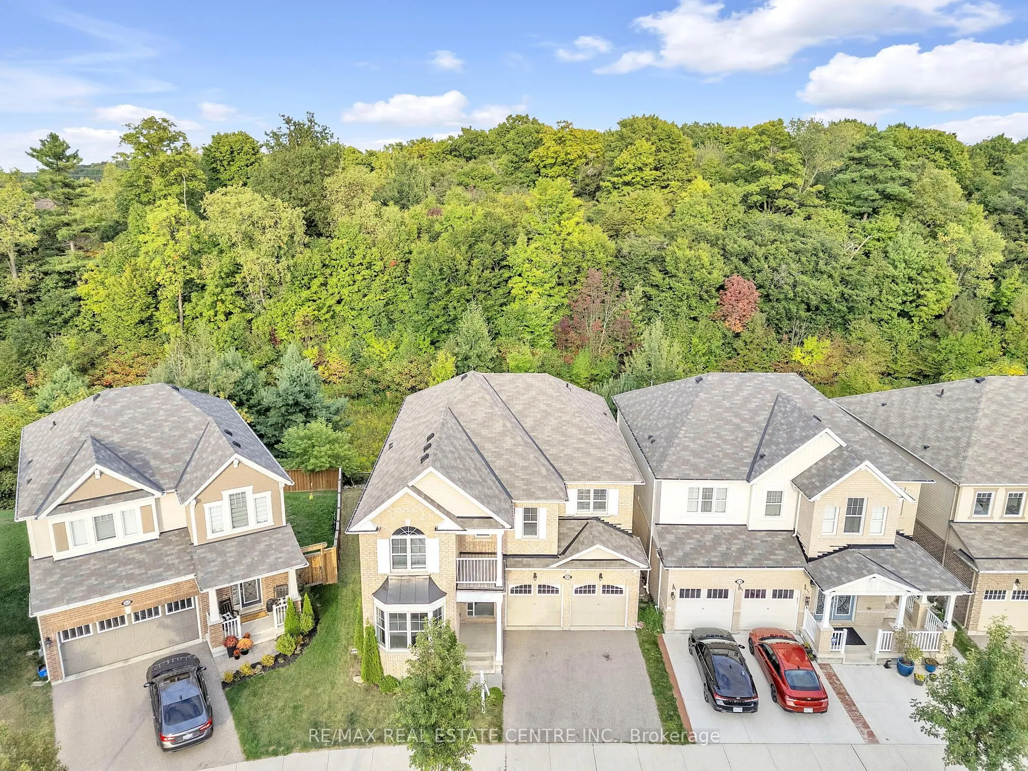 260 Shady Glen Crescent