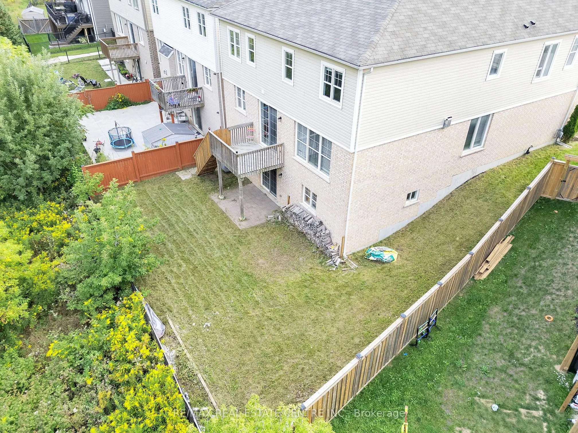 260 Shady Glen Crescent