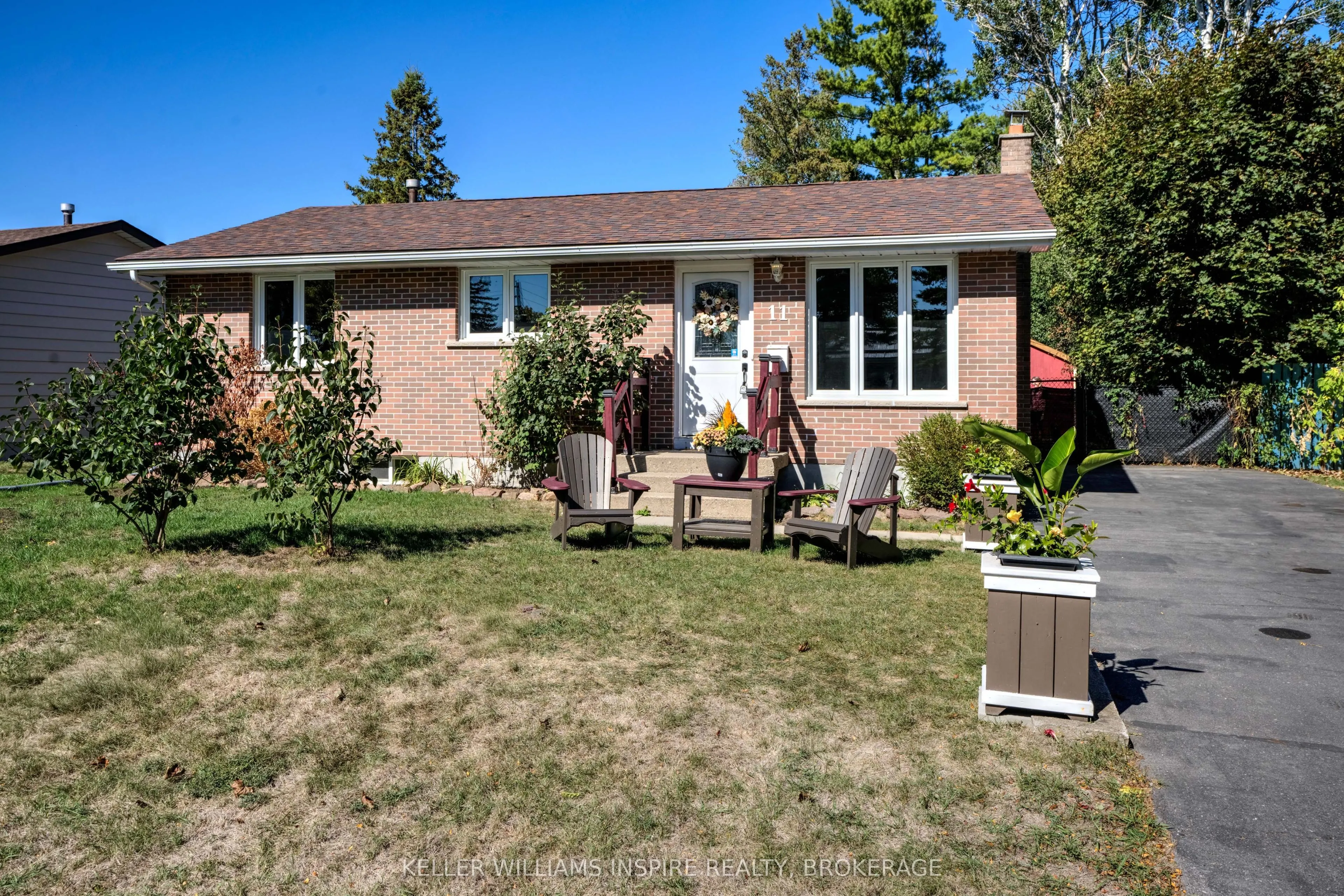 11 Harvard Place
