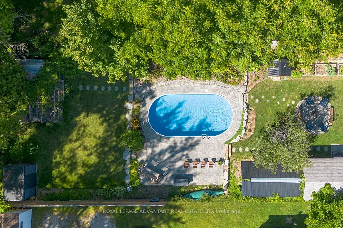 74 Beckwith Street E