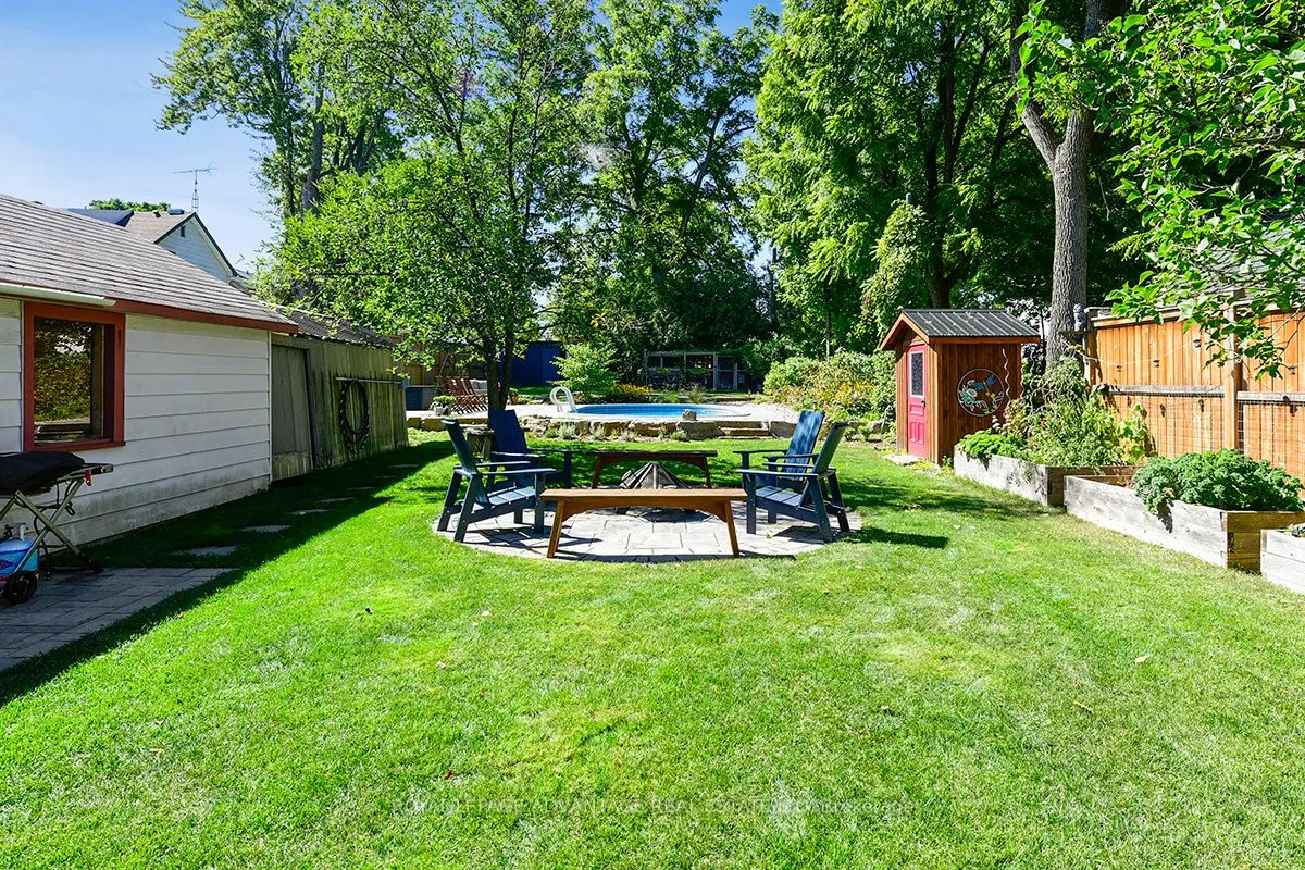 74 Beckwith Street E