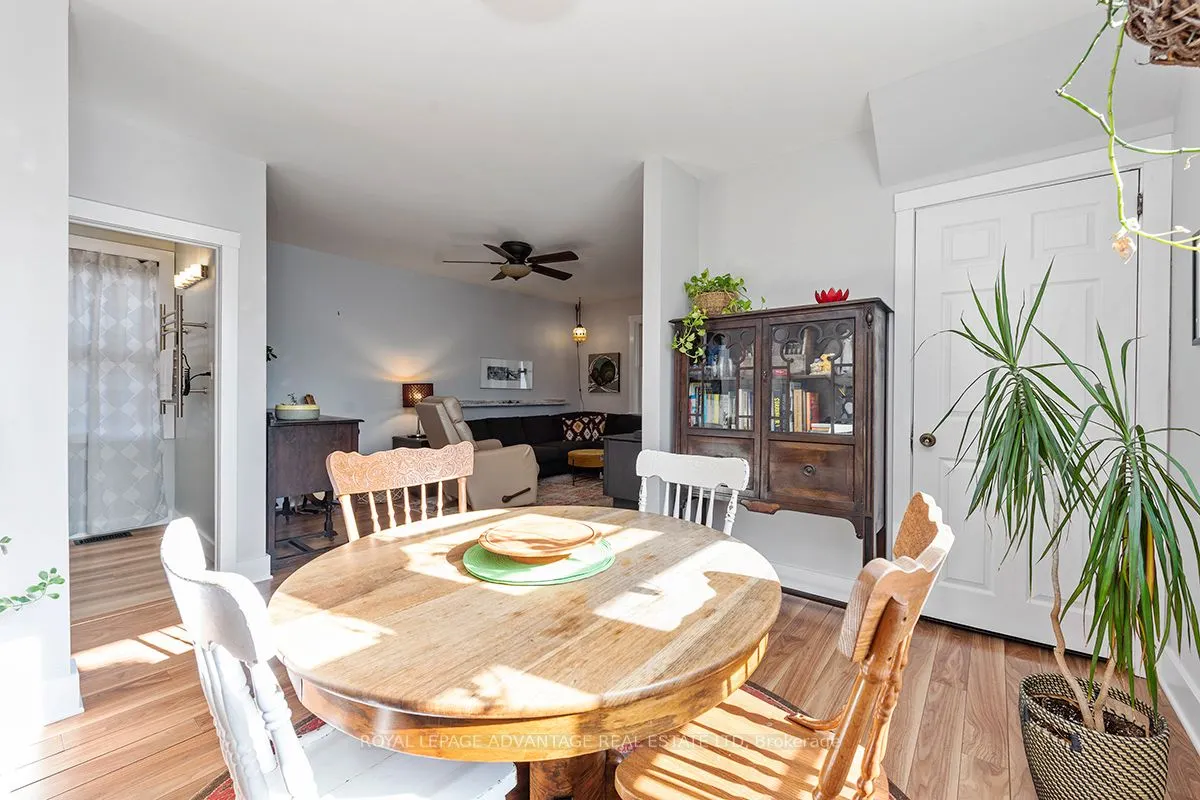 74 Beckwith Street E